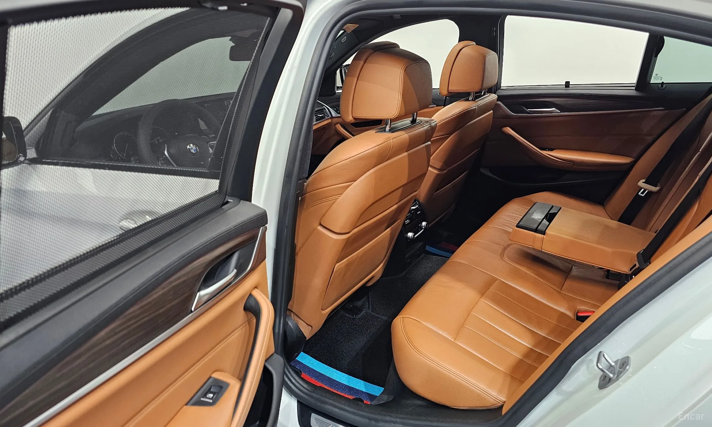 BMW 5 Series (G30) превью 11