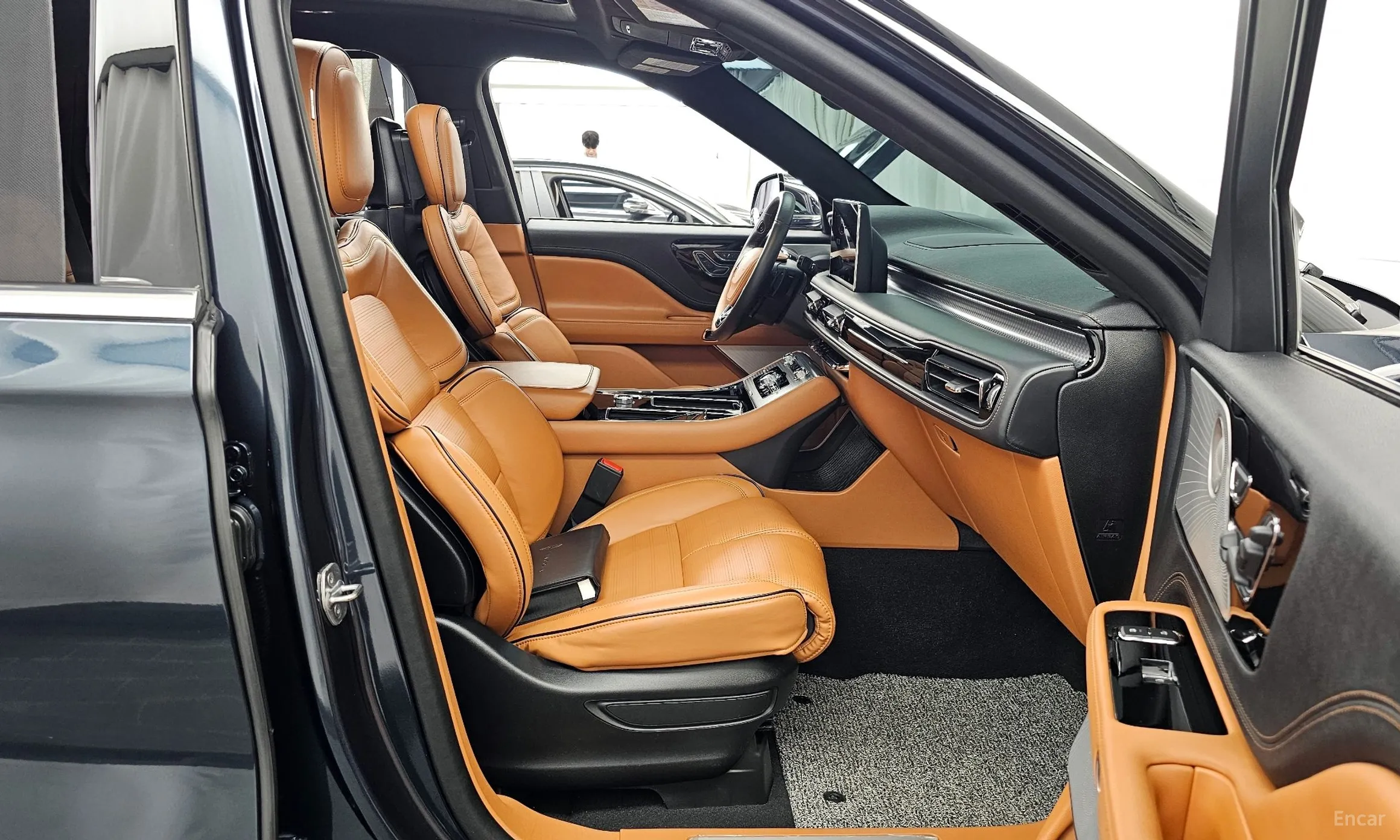 Lincoln Aviator 2nd Generation превью 11
