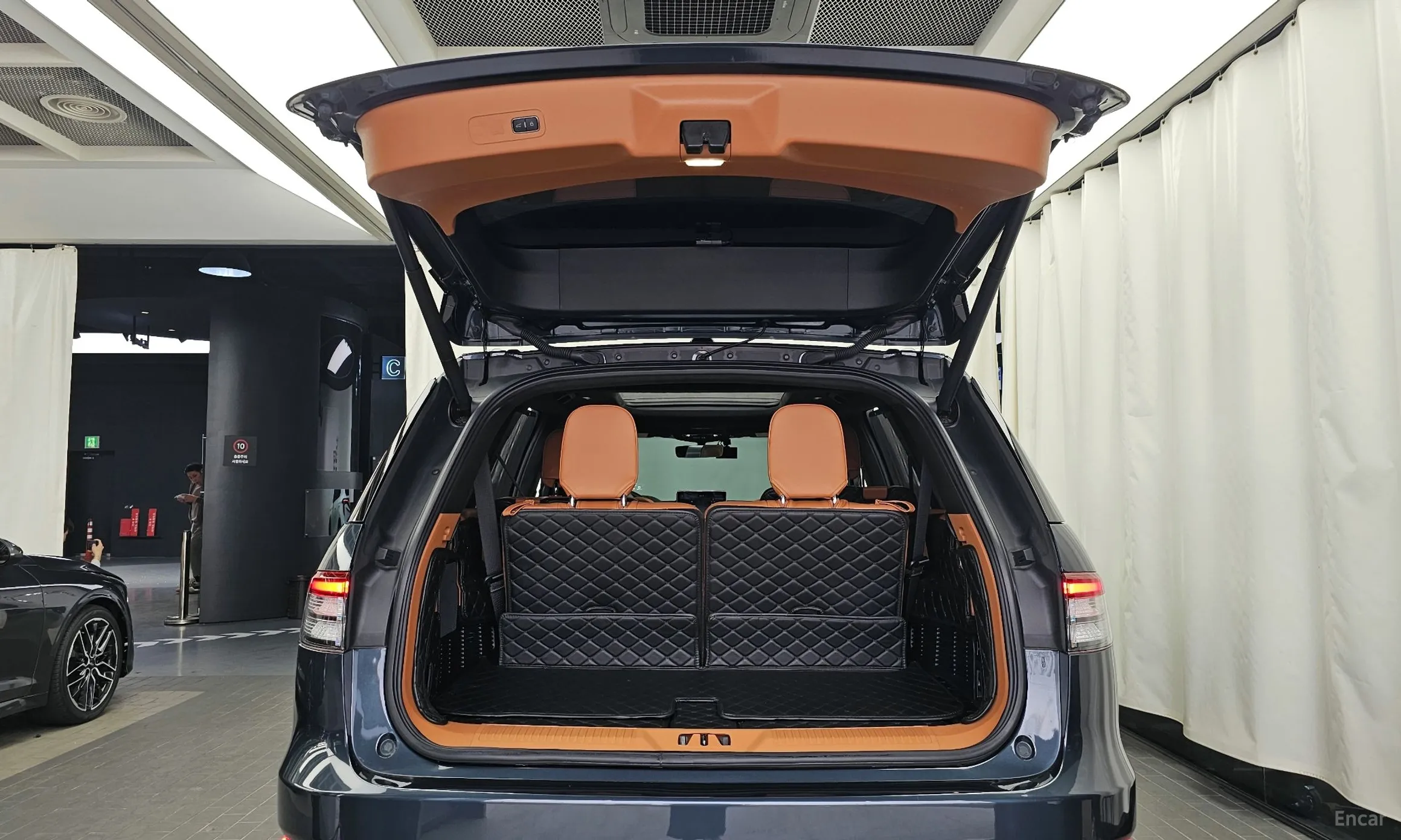Lincoln Aviator 2nd Generation превью 20