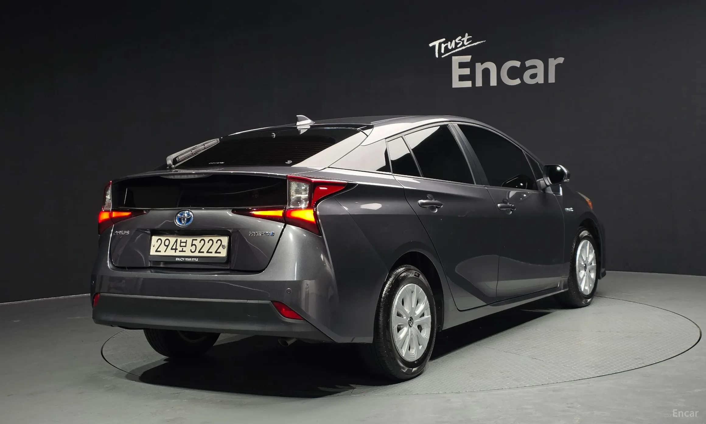 Toyota Prius 4th Generation превью 2