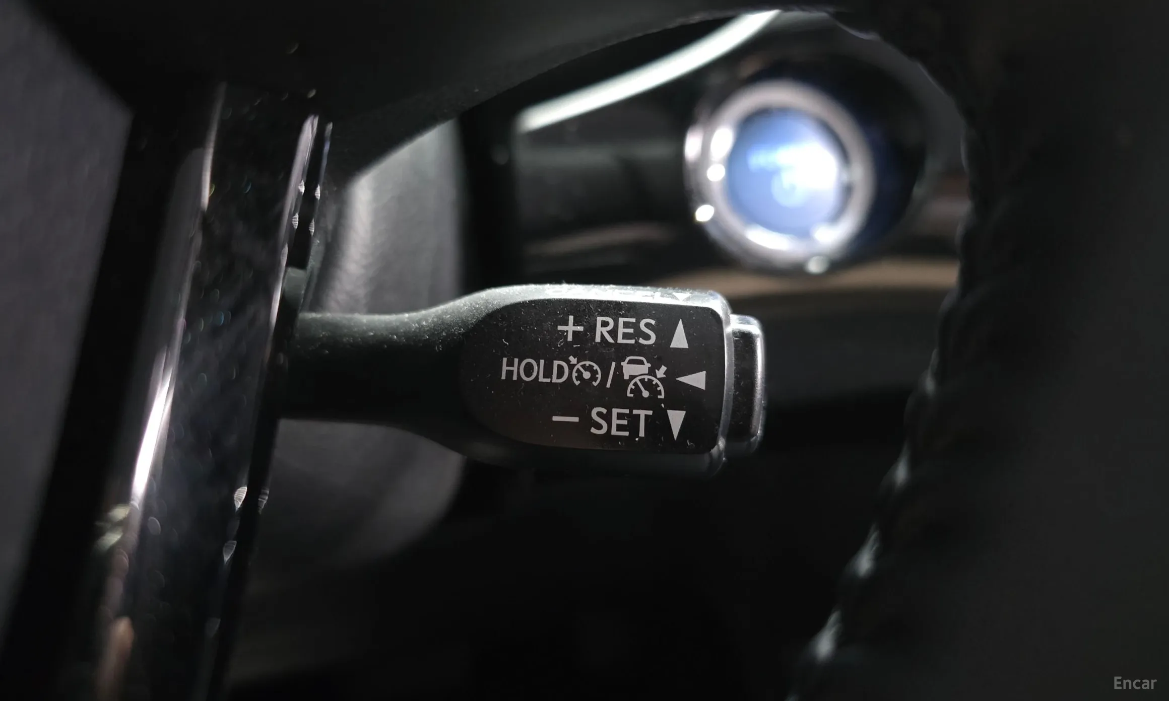 Toyota Prius 4th Generation превью 17