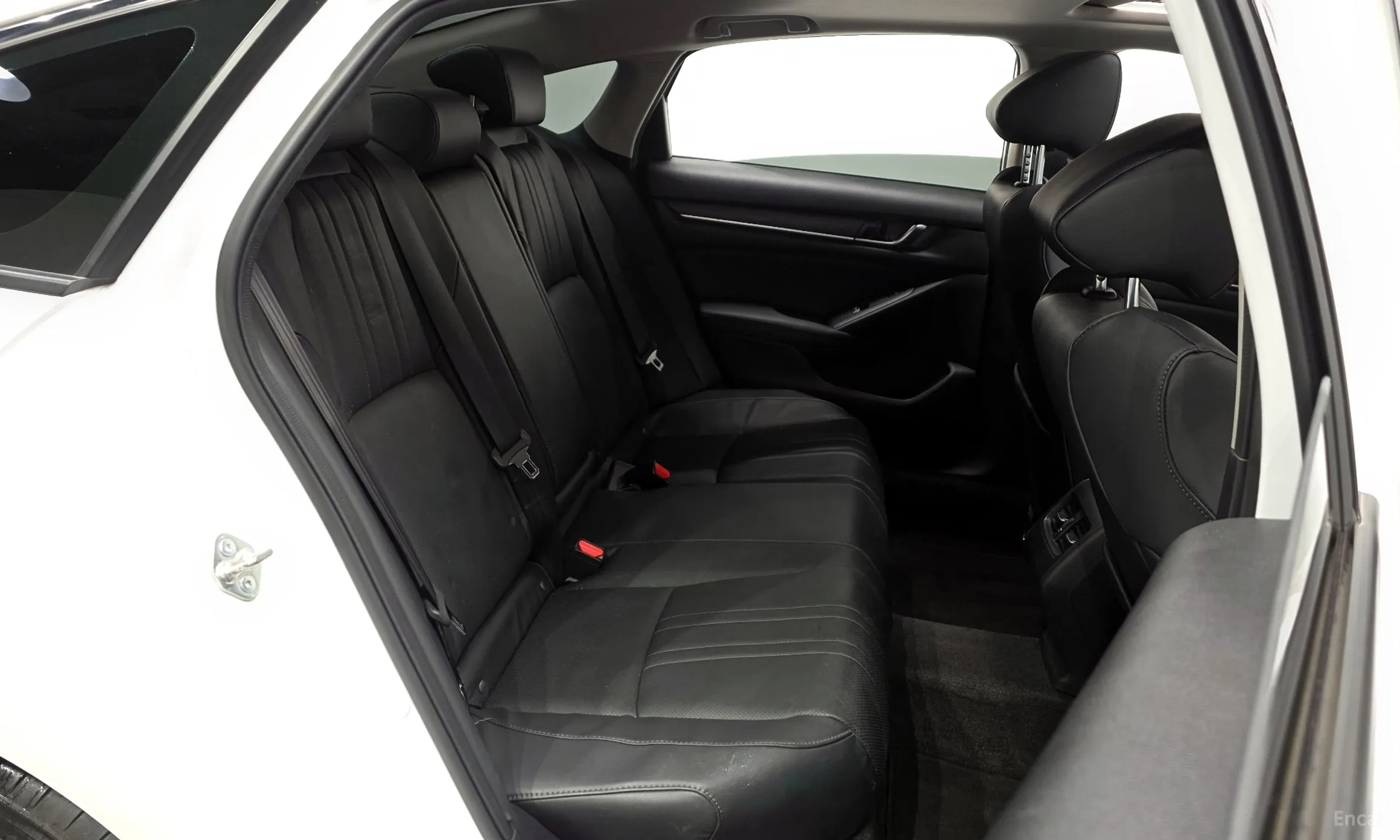 Honda Accord 10th Generation превью 12