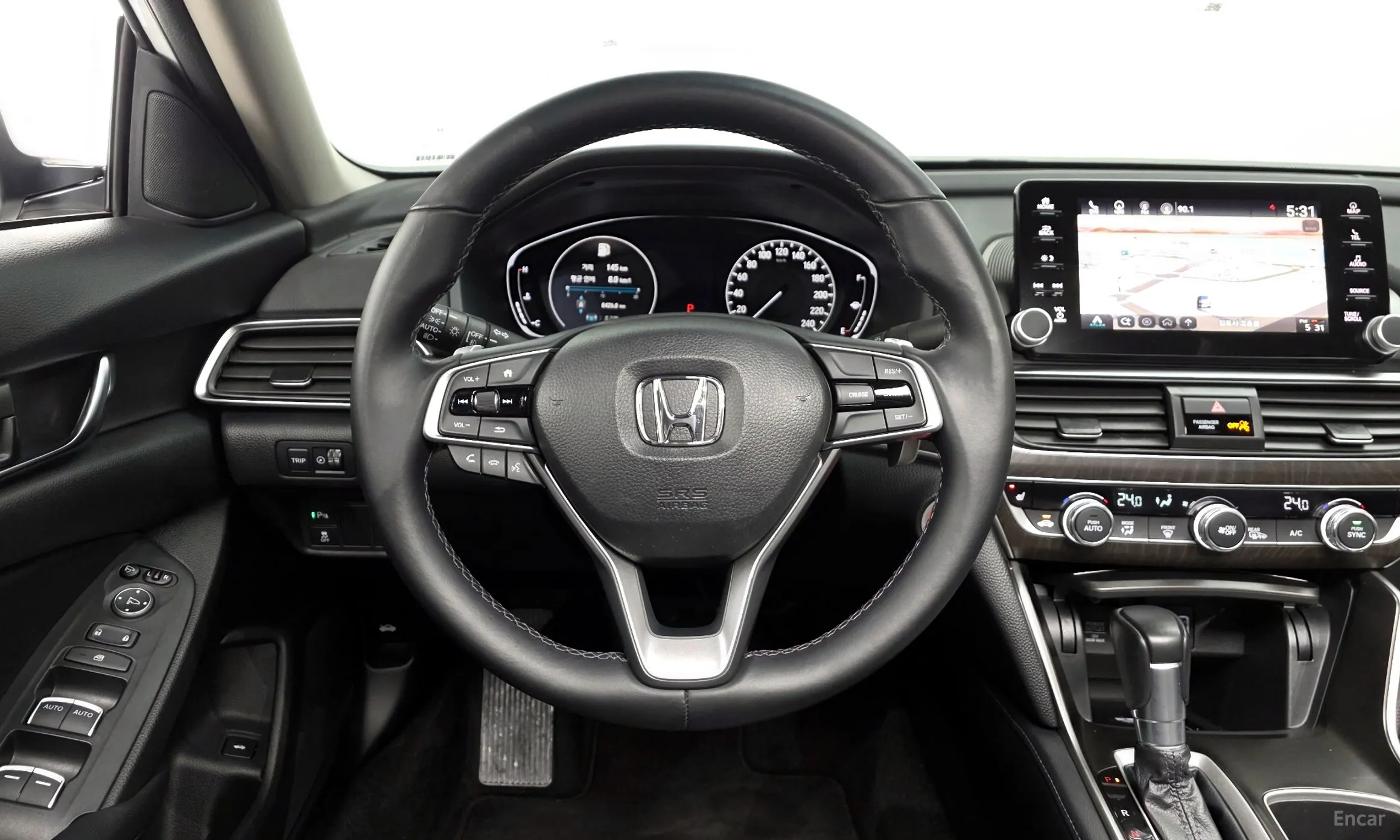 Honda Accord 10th Generation превью 13