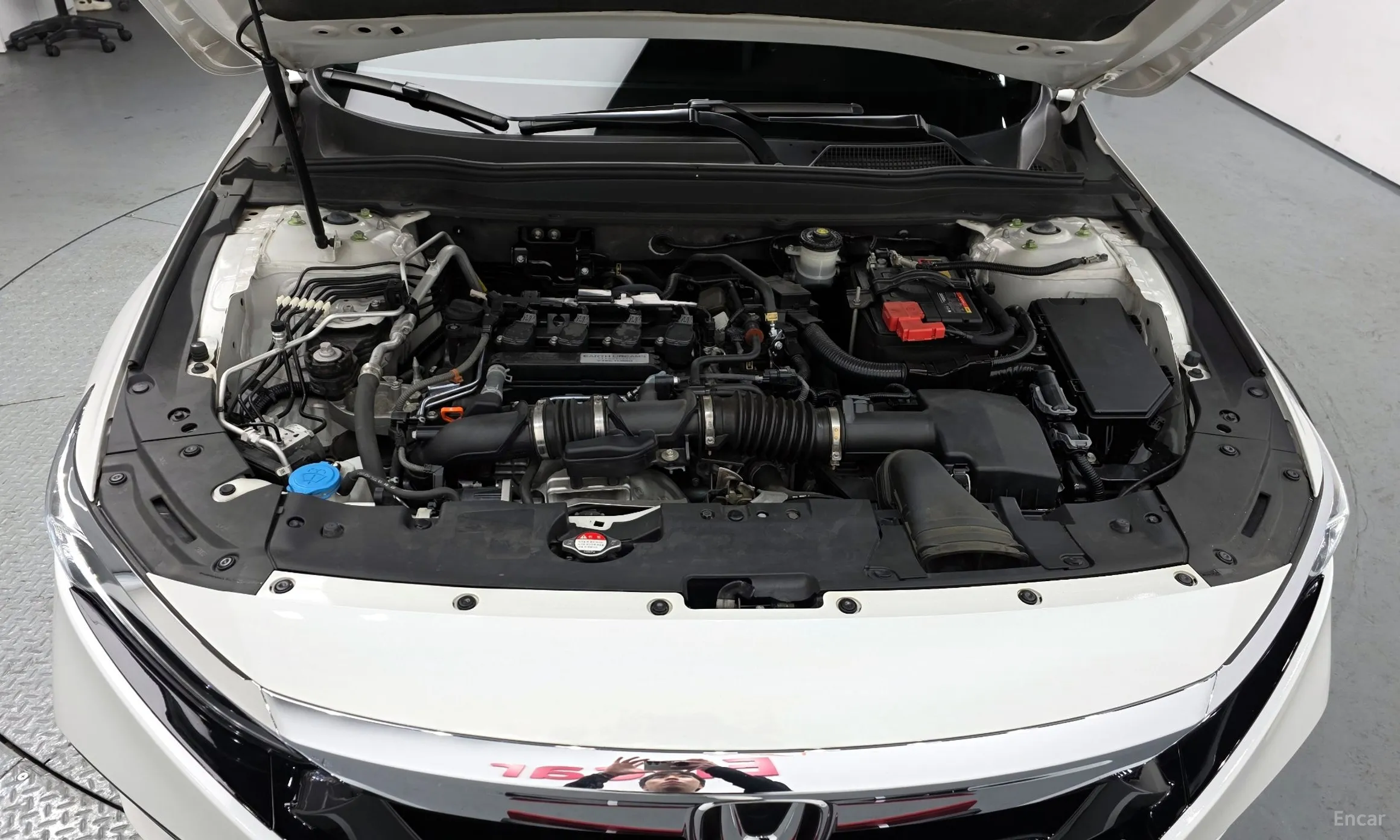 Honda Accord 10th Generation превью 6