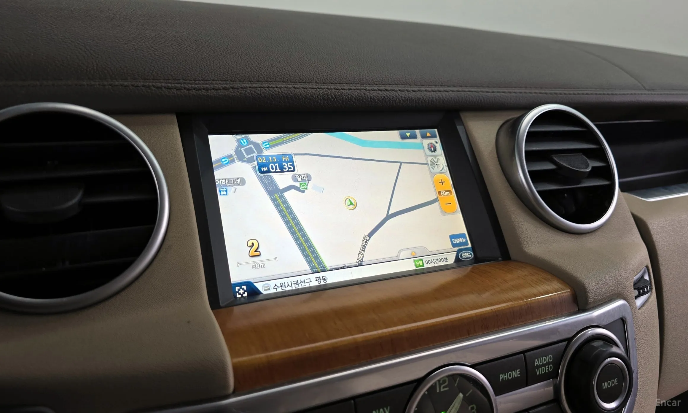 Land Rover Discovery 4 превью 16