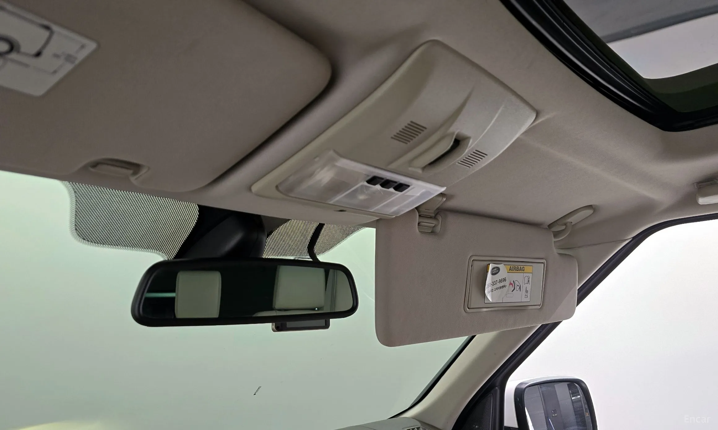 Land Rover Discovery 4 превью 17