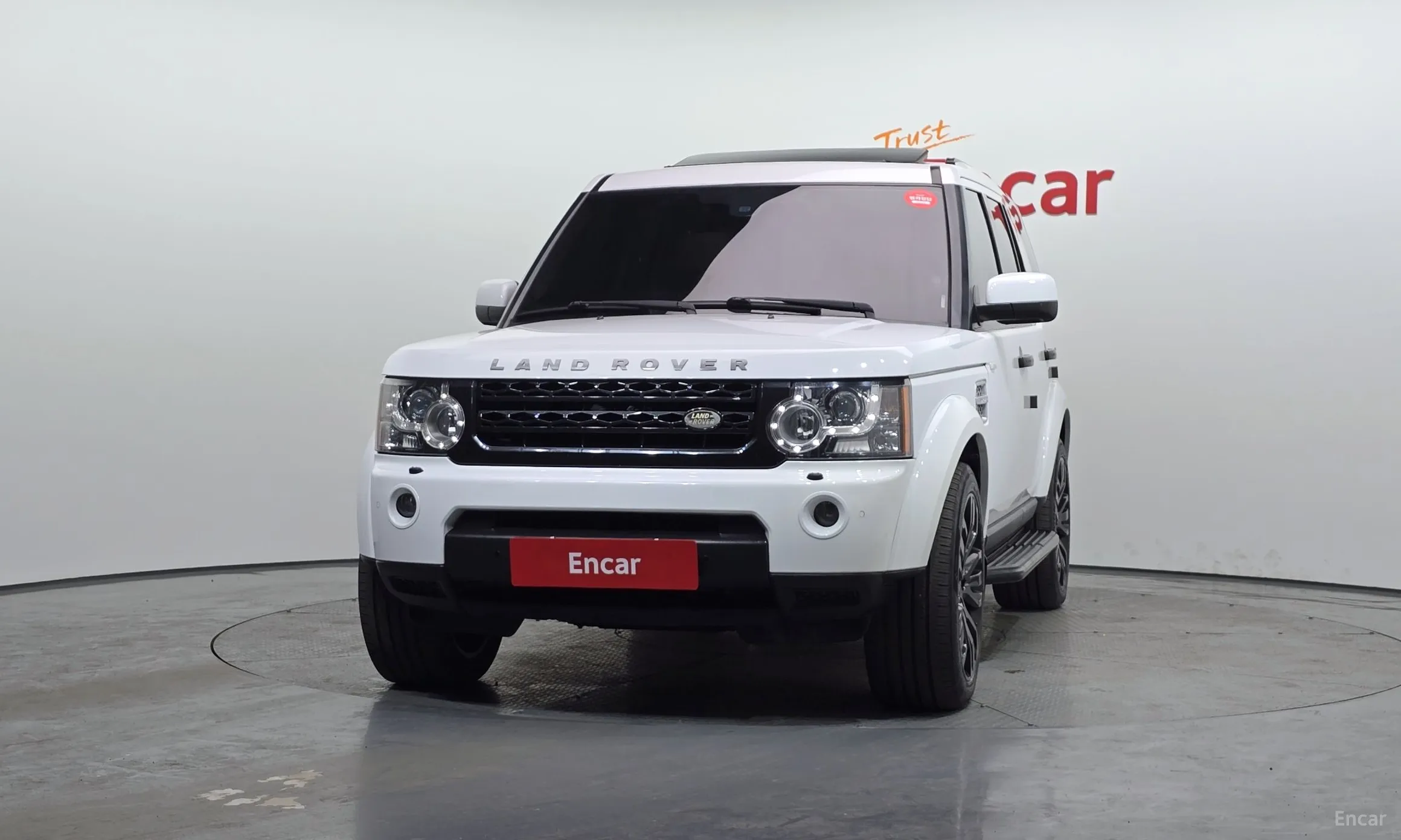 Land Rover Discovery 4 превью 3