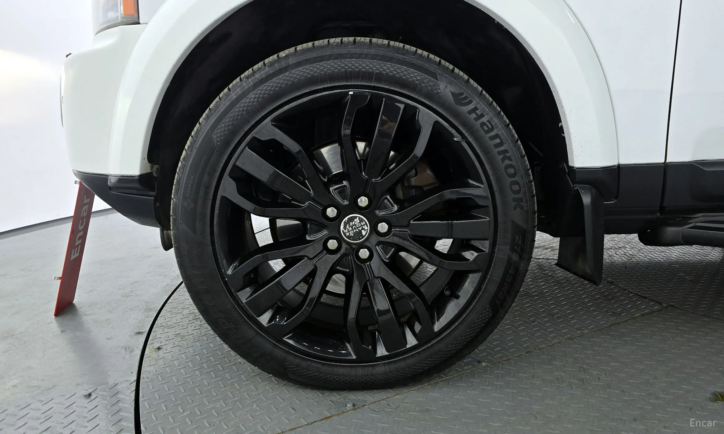 Land Rover Discovery 4 превью 5