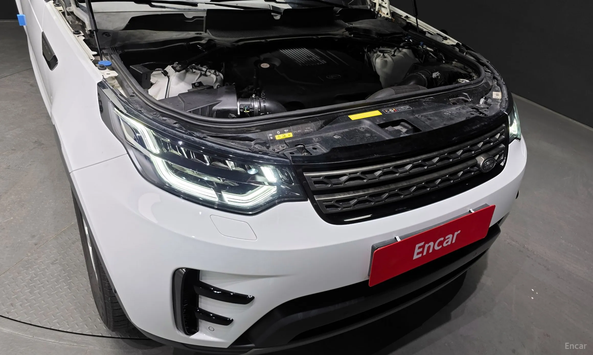Land Rover Discovery 5 превью 6