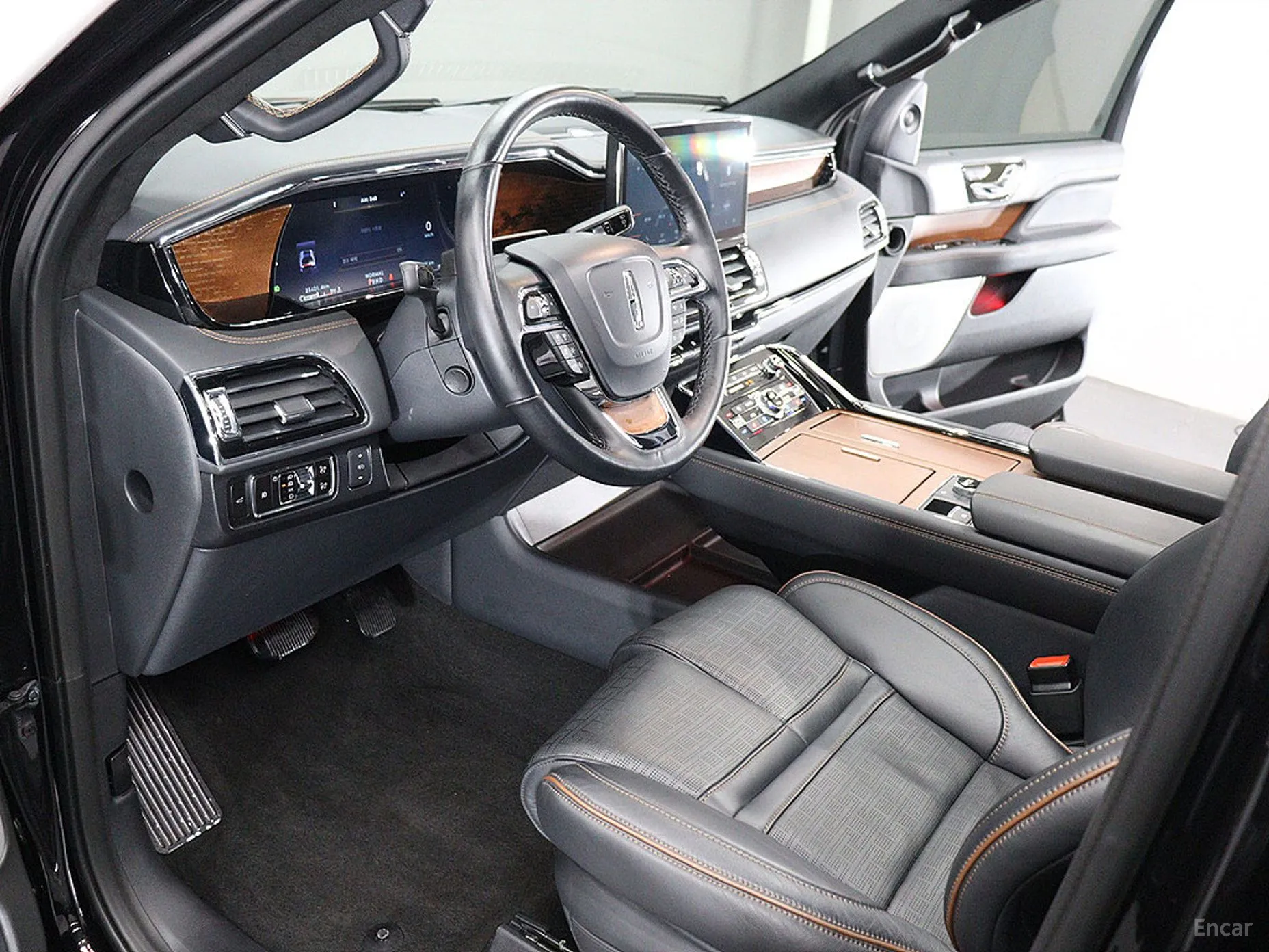 Lincoln Navigator 4th generation превью 10