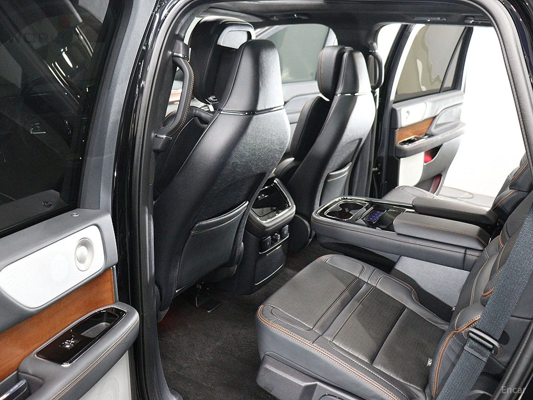 Lincoln Navigator 4th generation превью 11