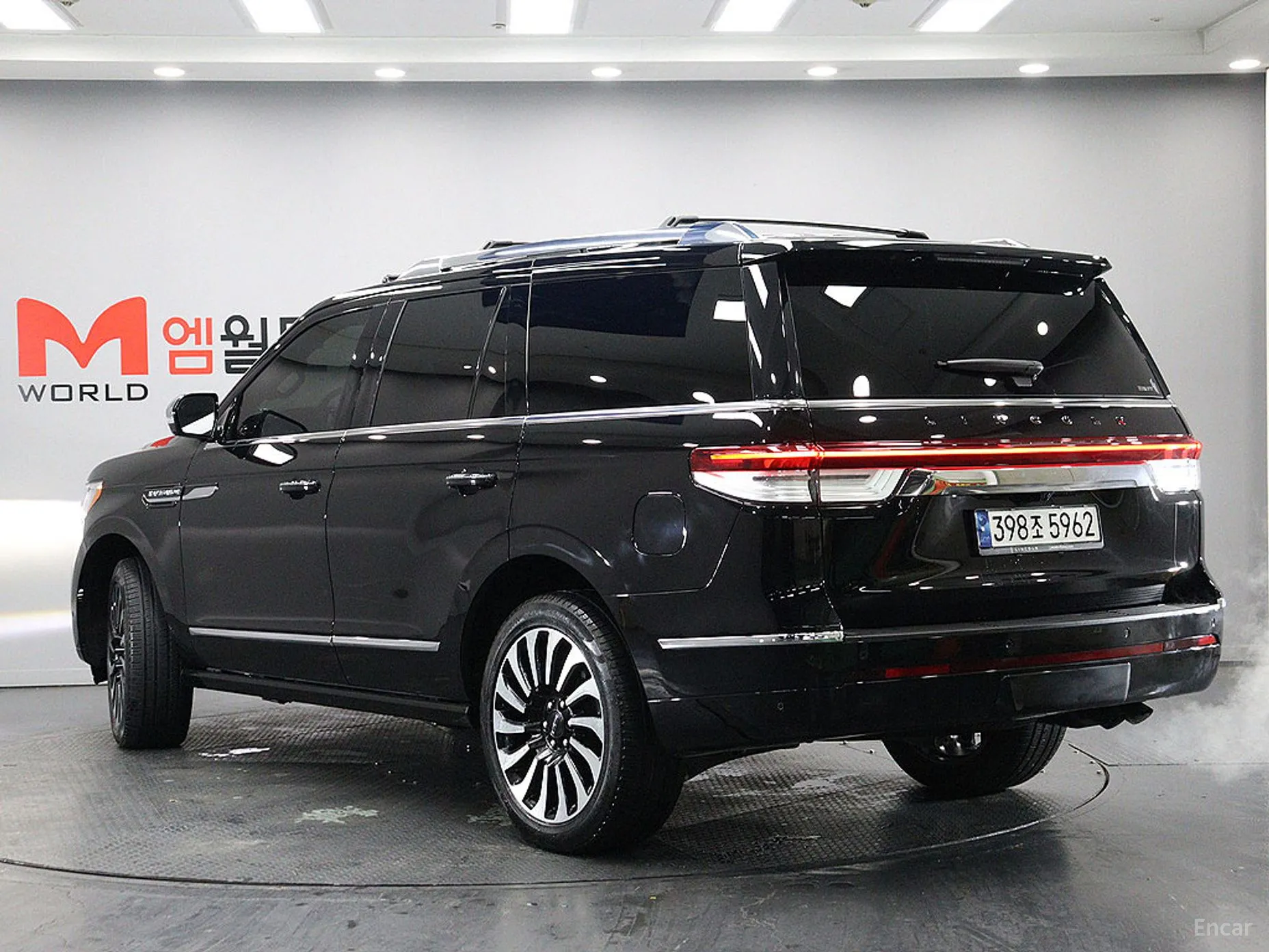Lincoln Navigator 4th generation превью 3
