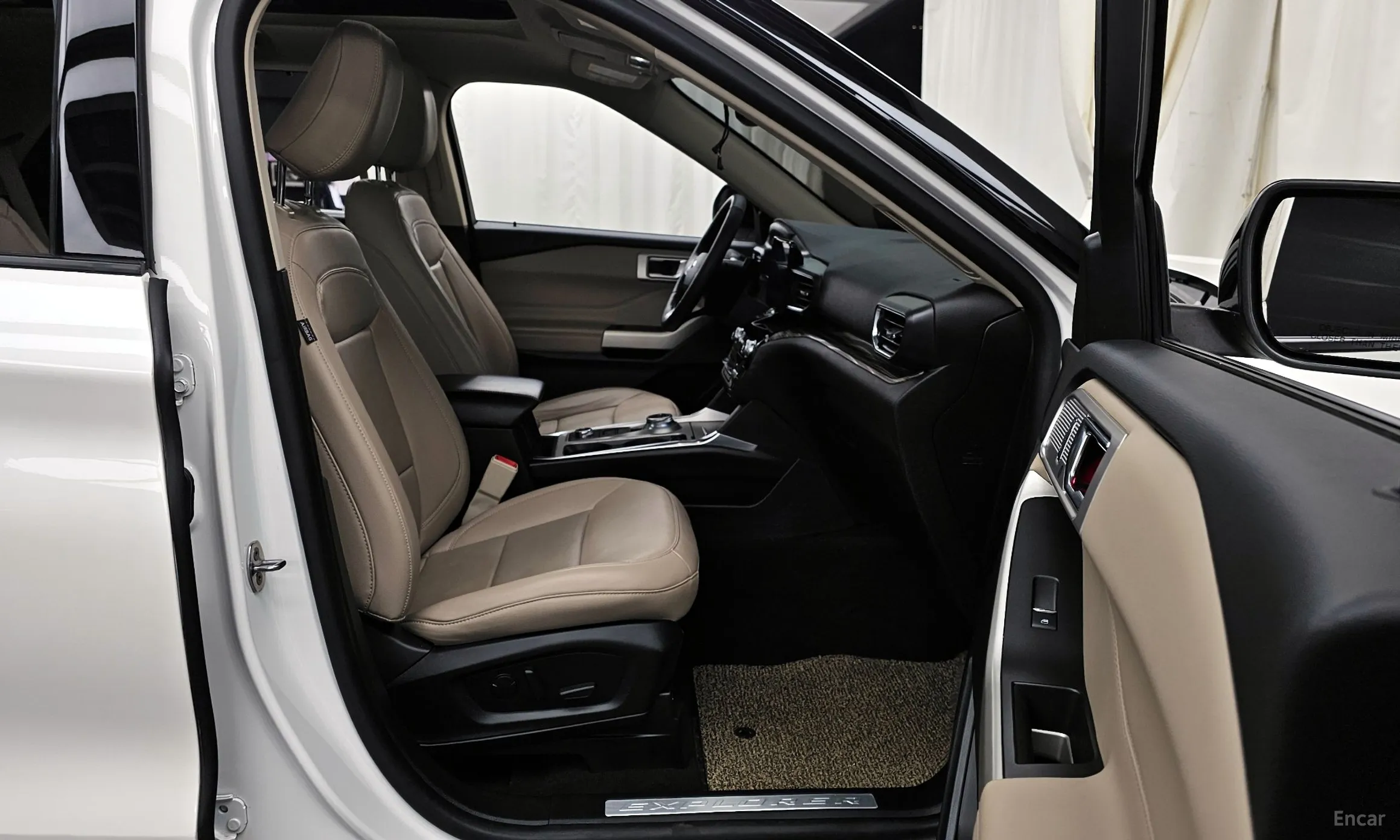 Ford Explorer 6th Generation превью 11