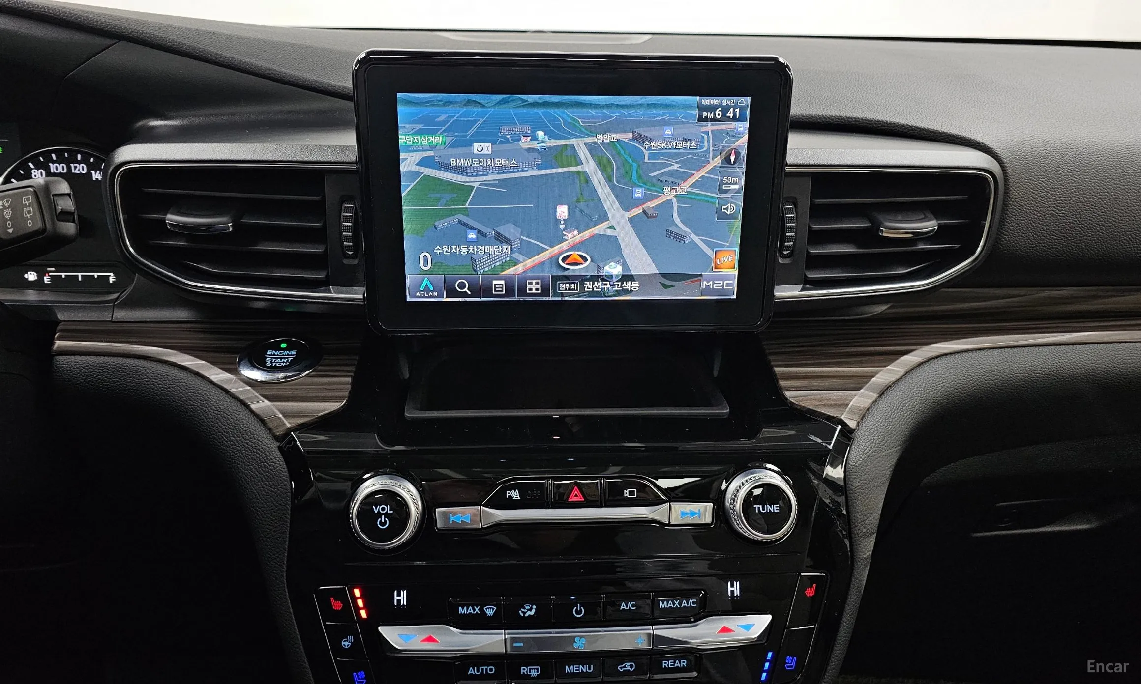 Ford Explorer 6th Generation превью 14
