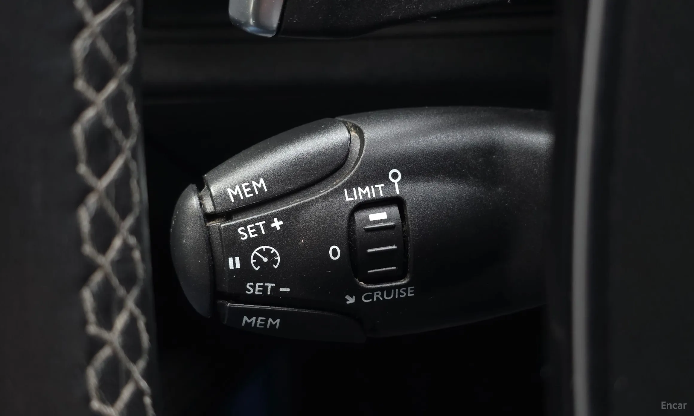 Peugeot 5008 2nd generation превью 19