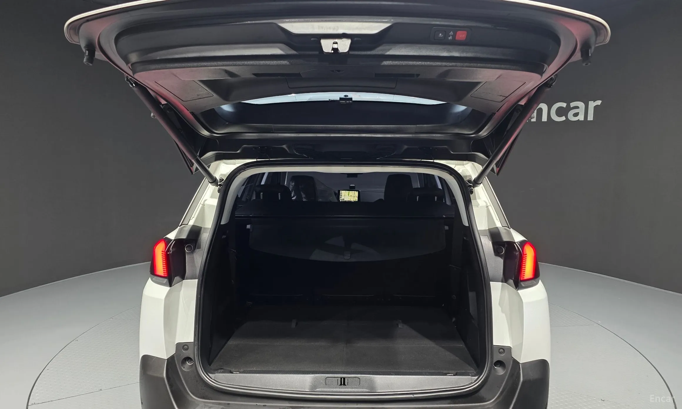 Peugeot 5008 2nd generation превью 20