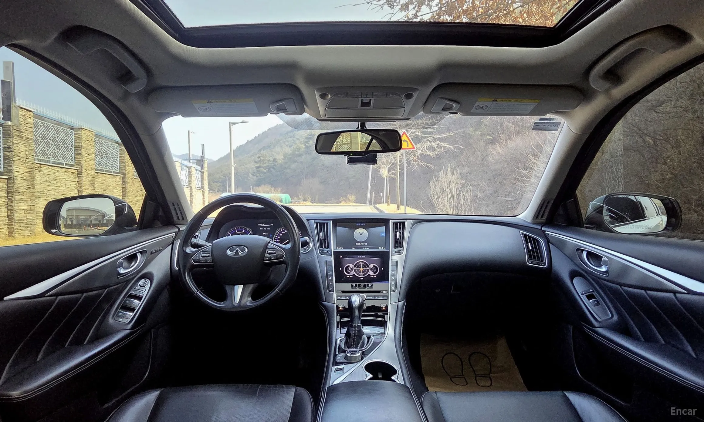 Infiniti Q50 превью 12