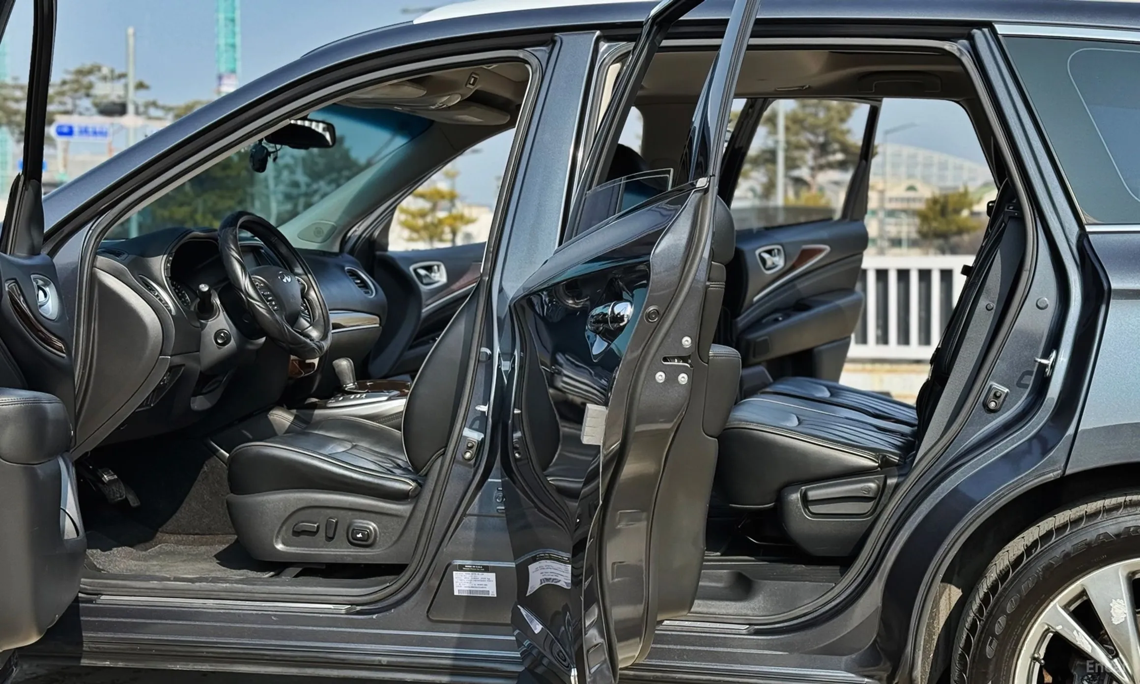 Infiniti QX60 превью 19