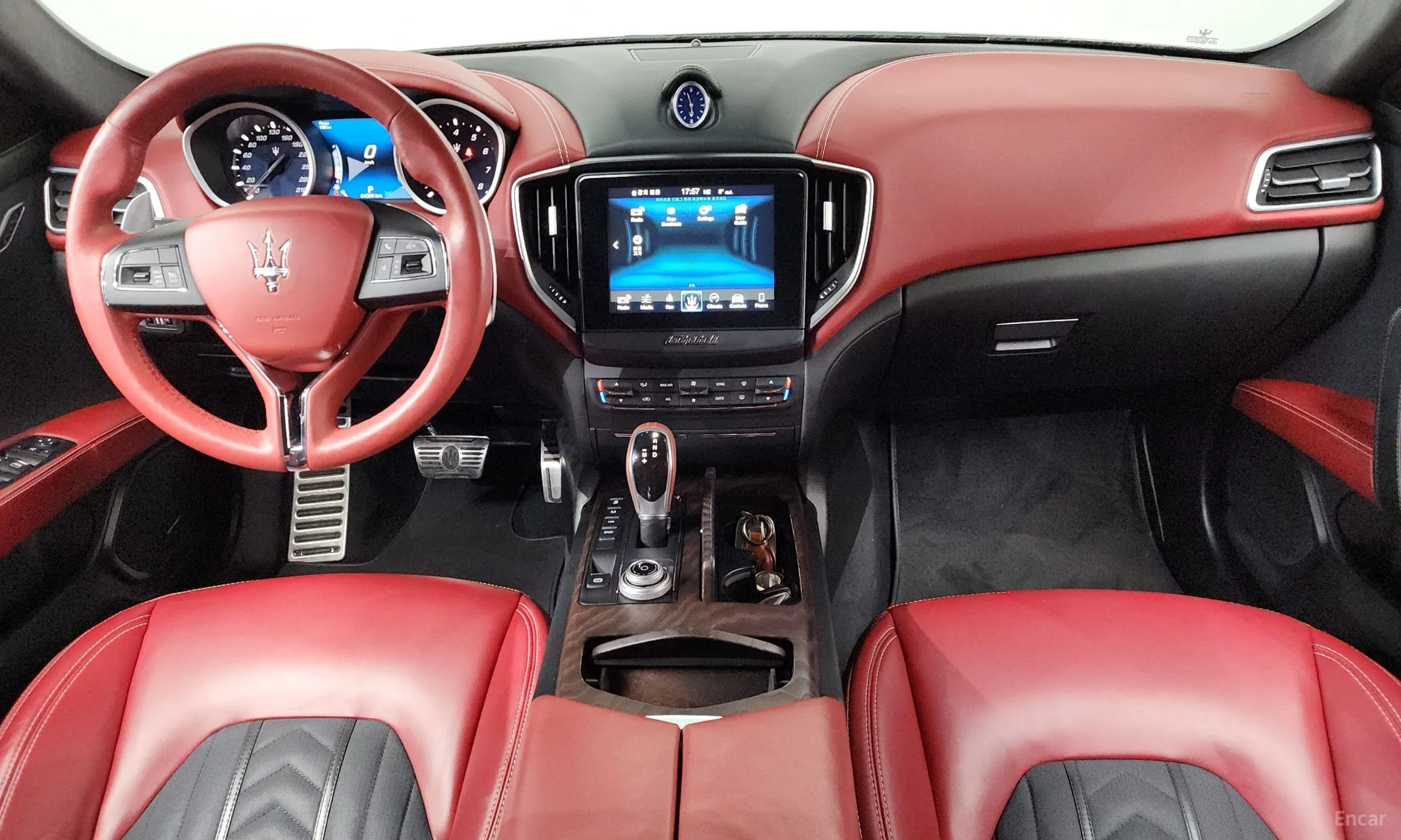 Maserati Ghibli превью 7