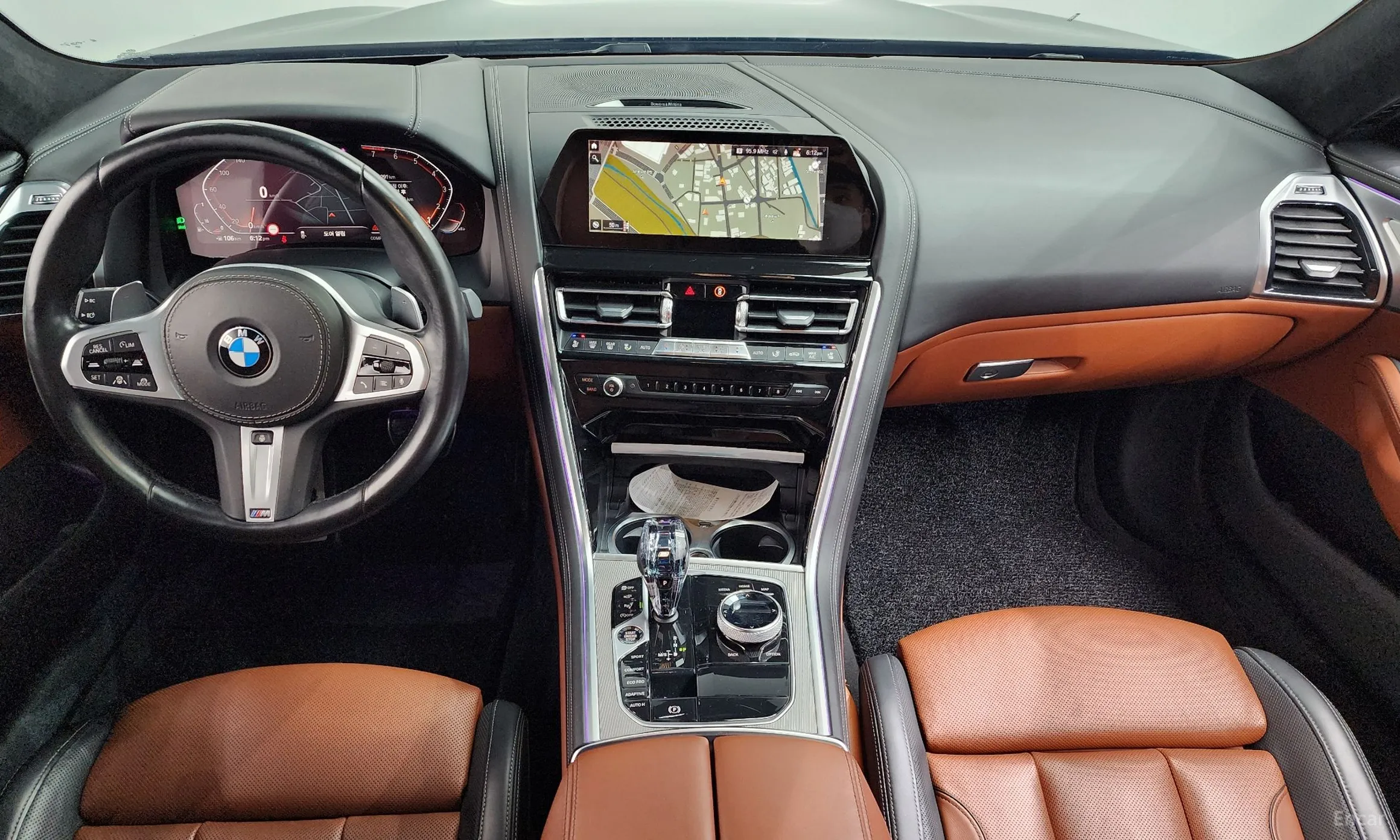 BMW 8-series (G15) превью 7