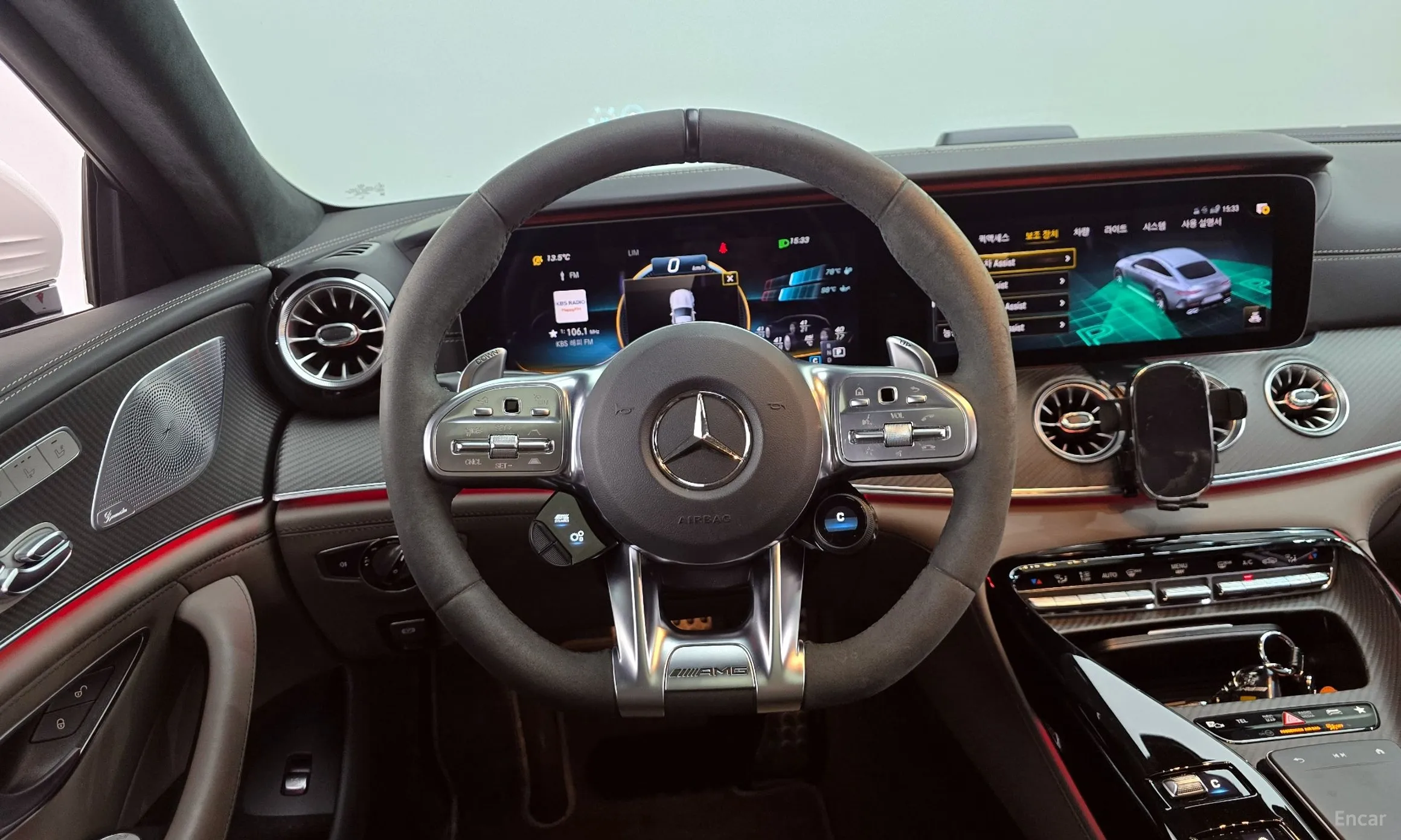 Mercedes Benz AMG GT превью 13