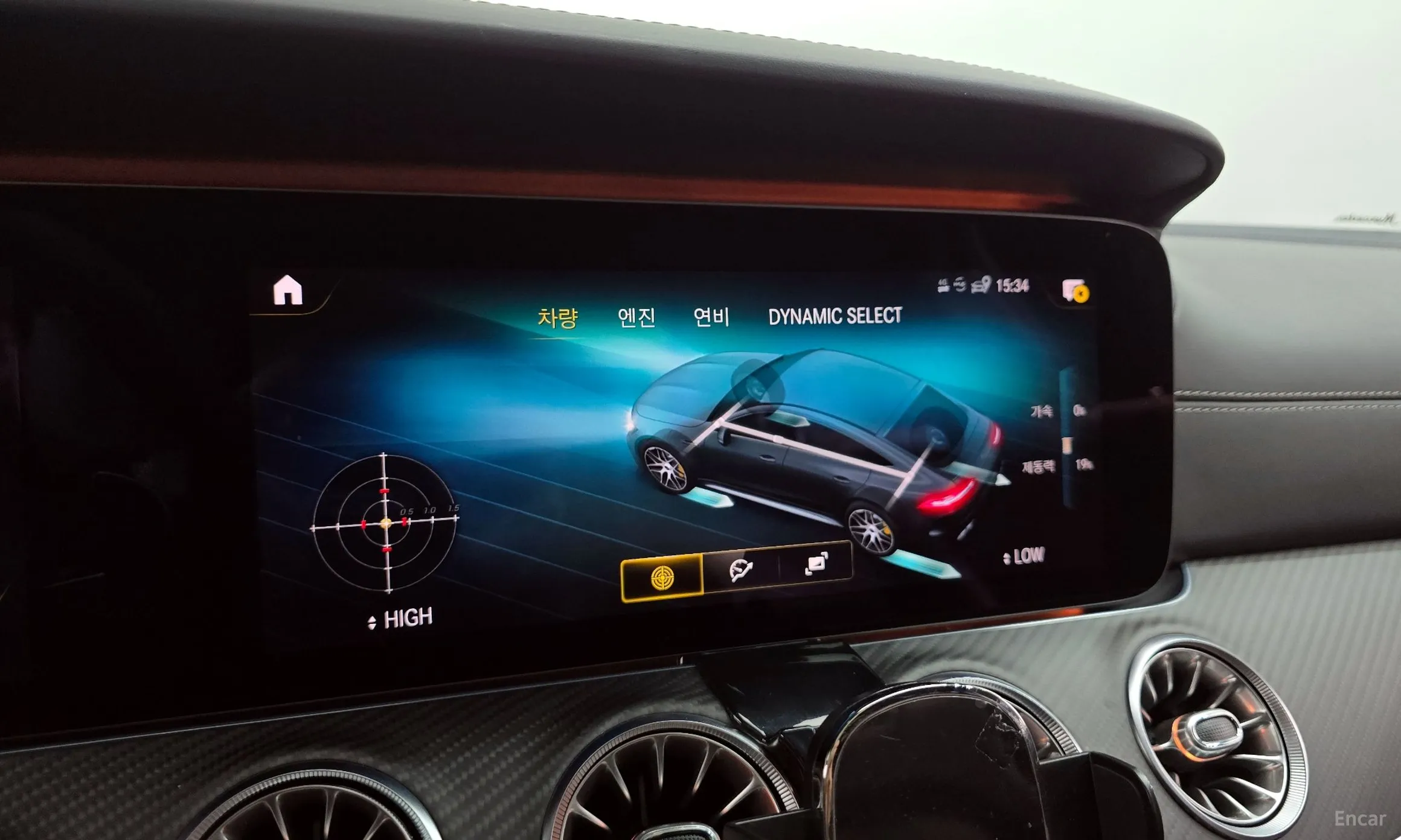 Mercedes Benz AMG GT превью 16