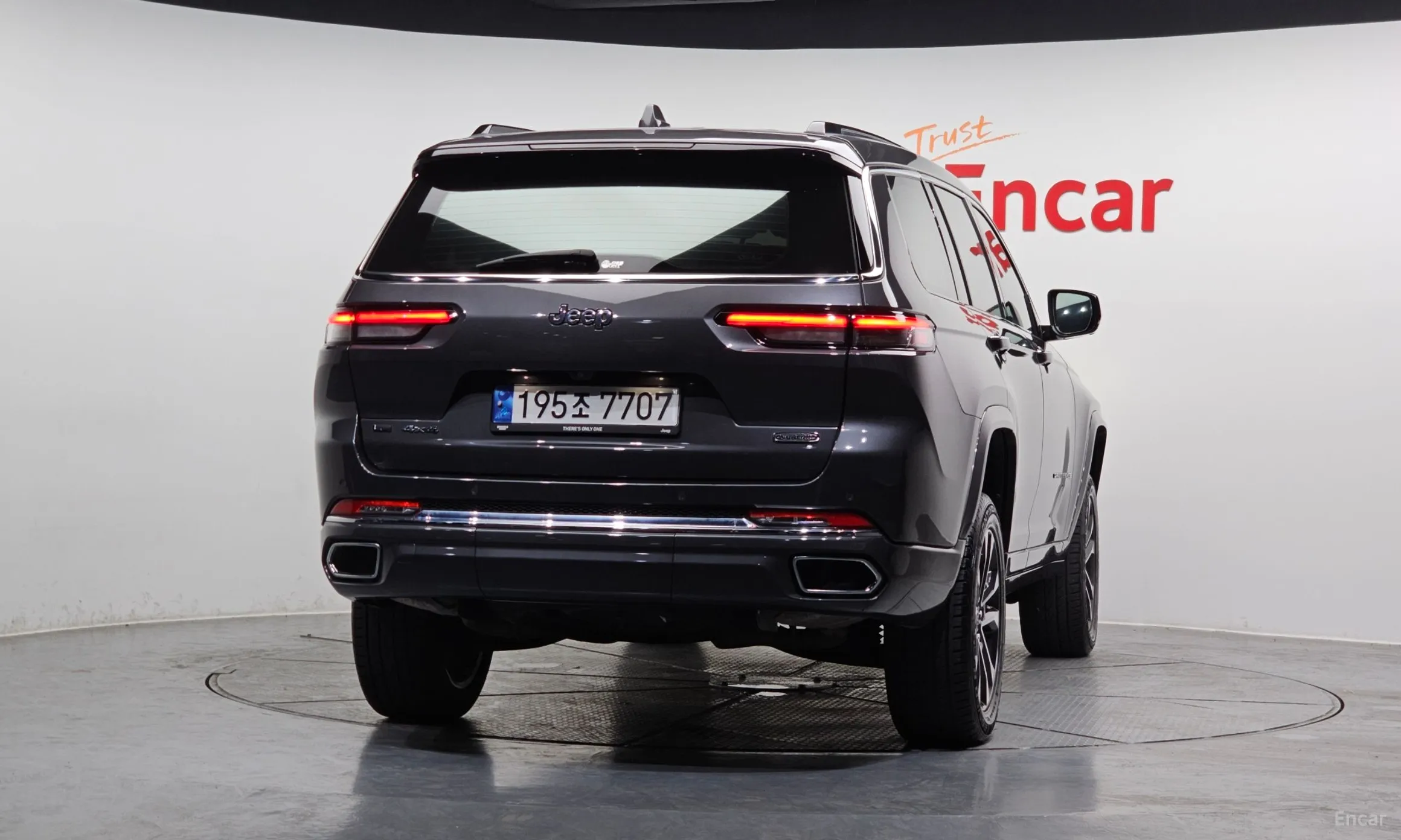 Jeep Grand Cherokee (WL) превью 4