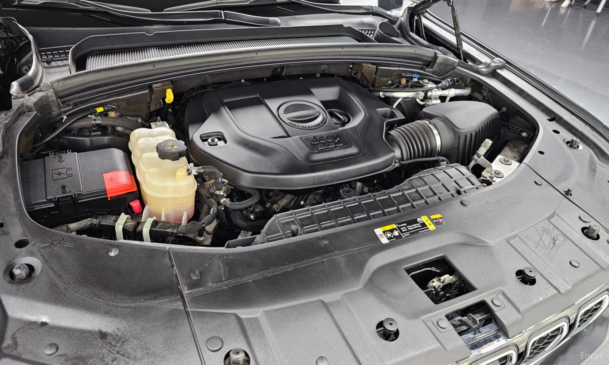 Jeep Grand Cherokee (WL) превью 6