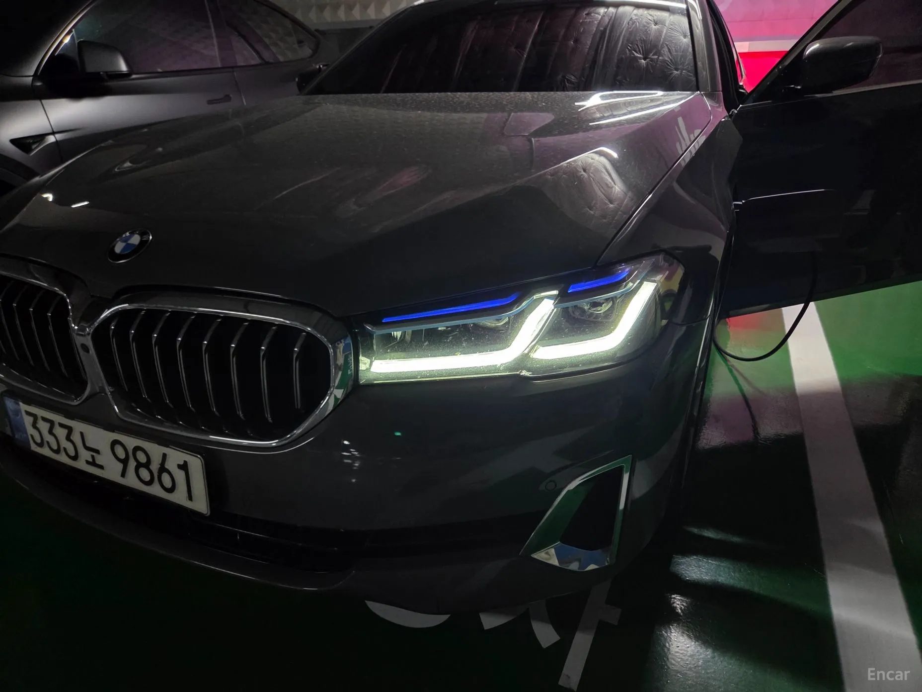 BMW 5 Series (G30) превью 13