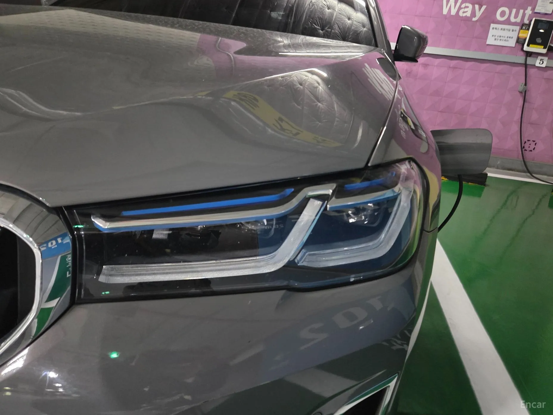 BMW 5 Series (G30) превью 4