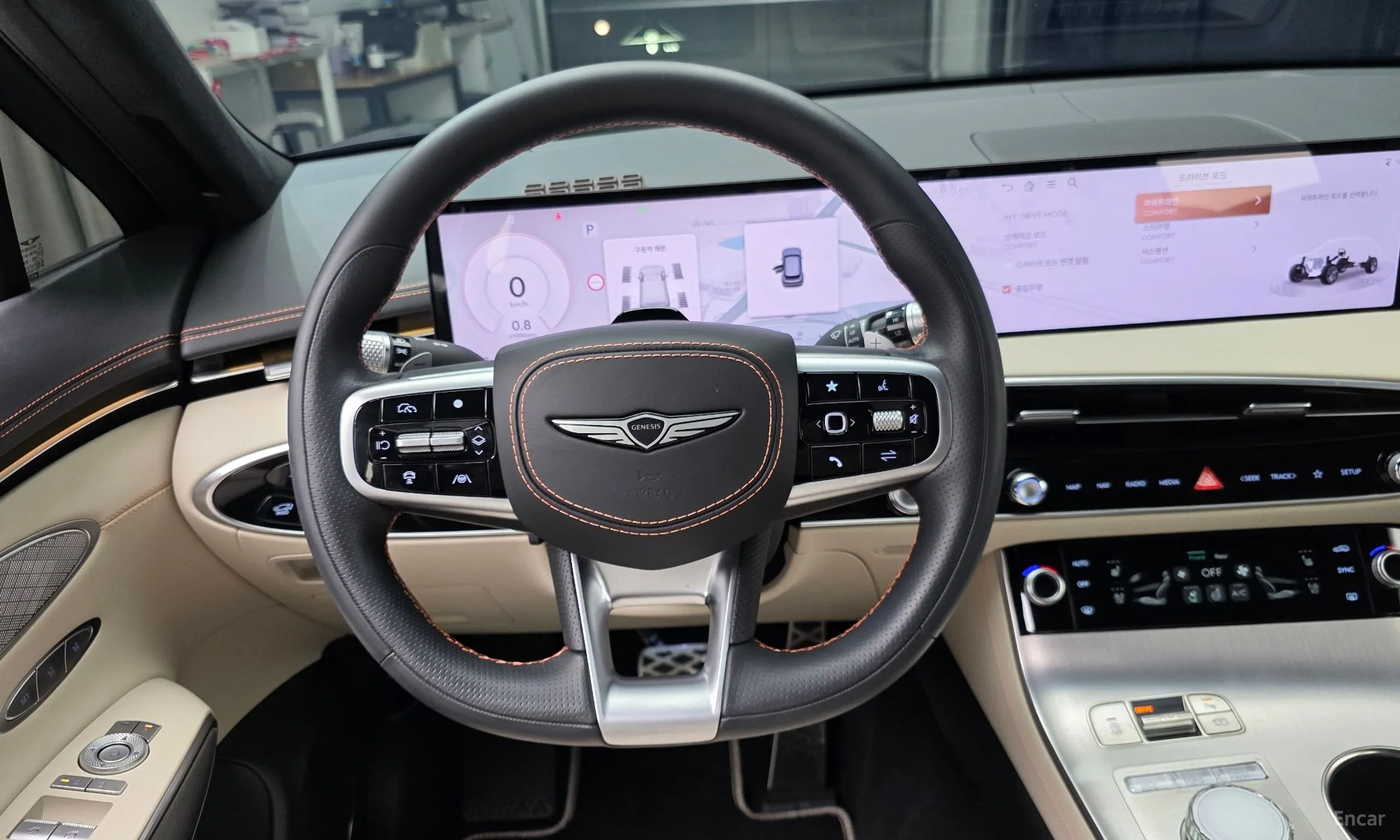 Genesis GV70 превью 13