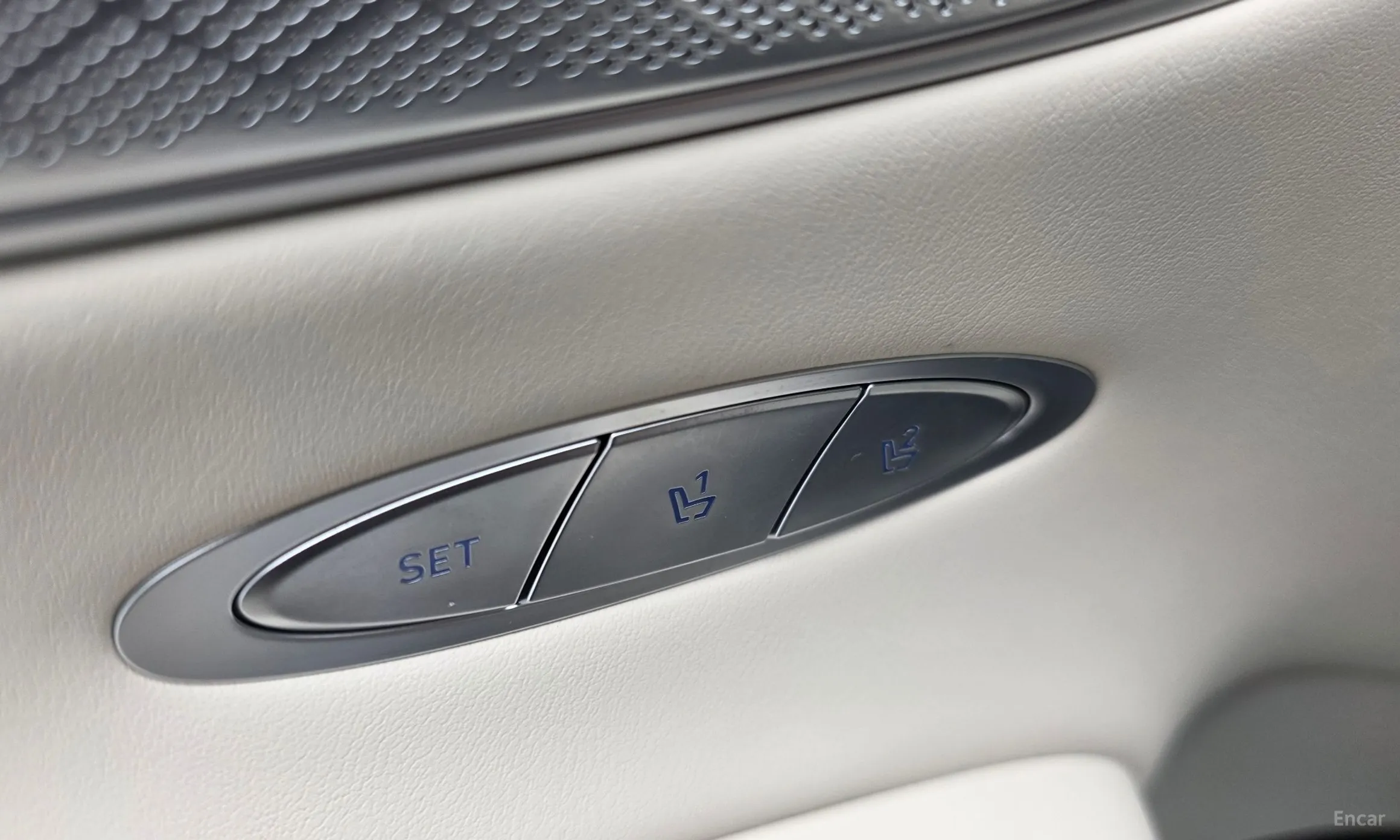 Genesis GV70 превью 17