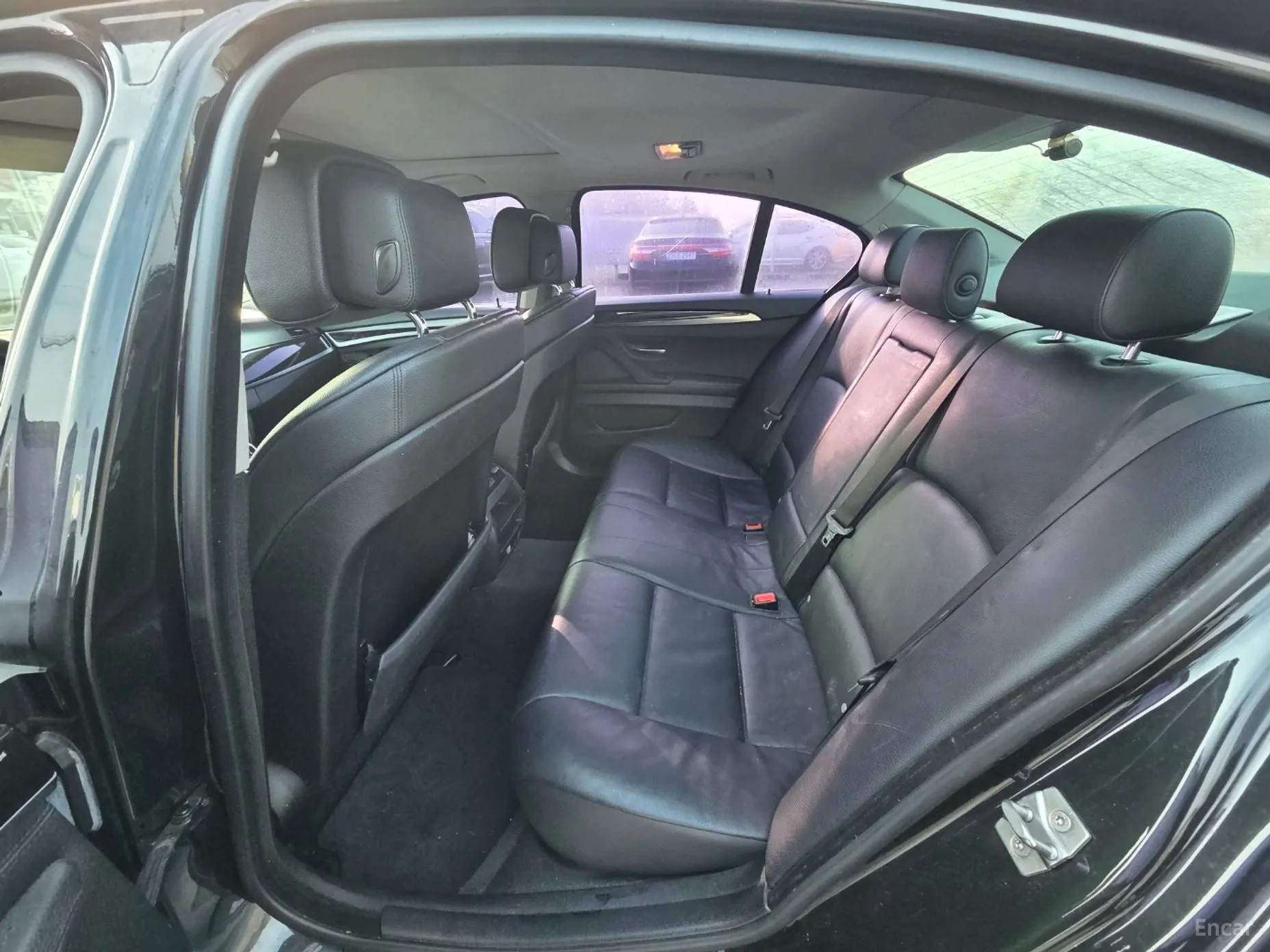 BMW 5 Series (F10) превью 7
