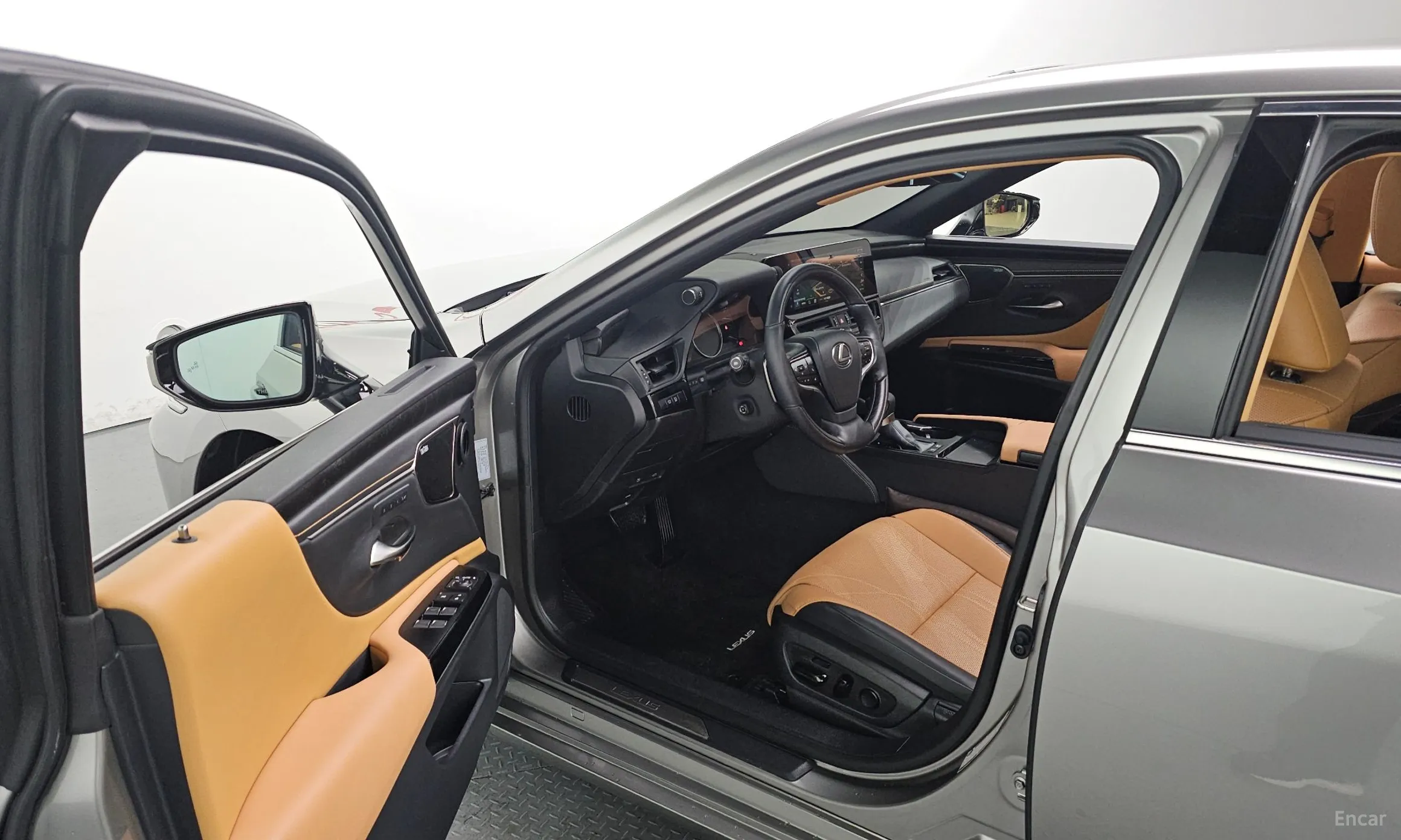 Lexus ES300h 7th Generation превью 10