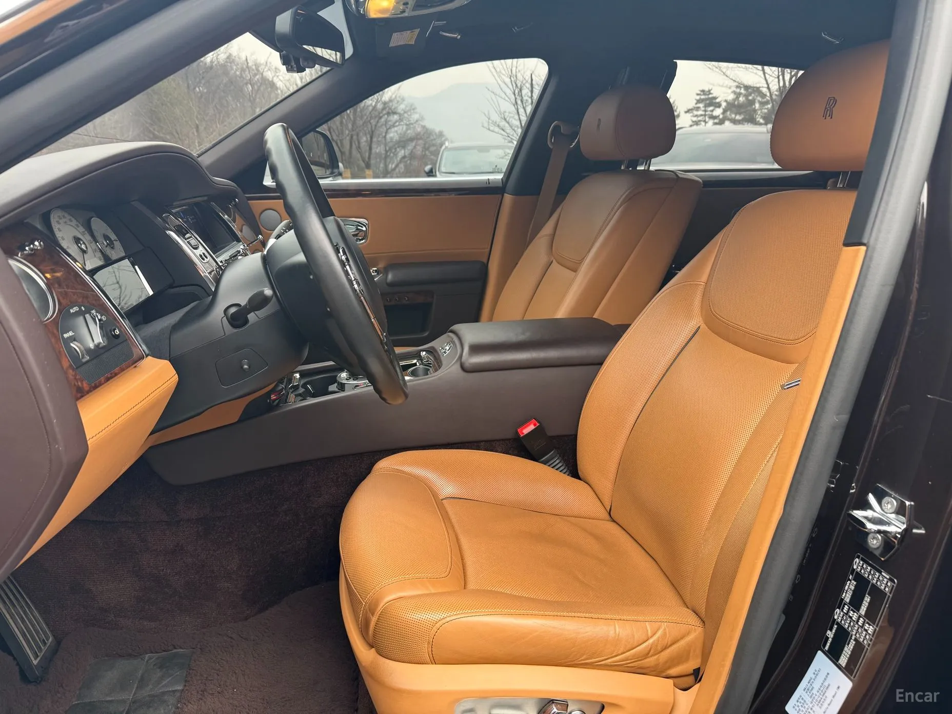 Rolls-Royce Ghost превью 7