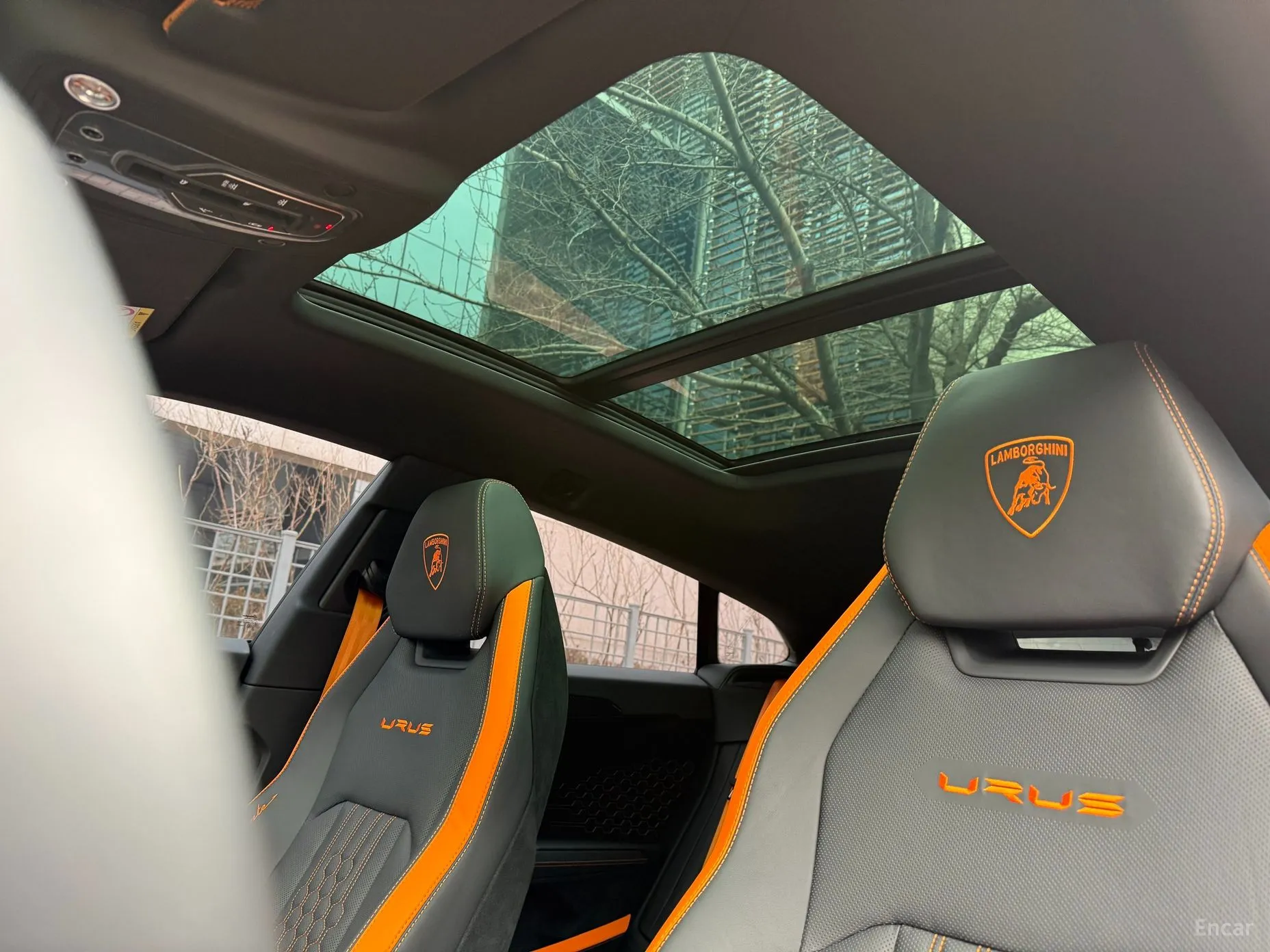Lamborghini Urus превью 18