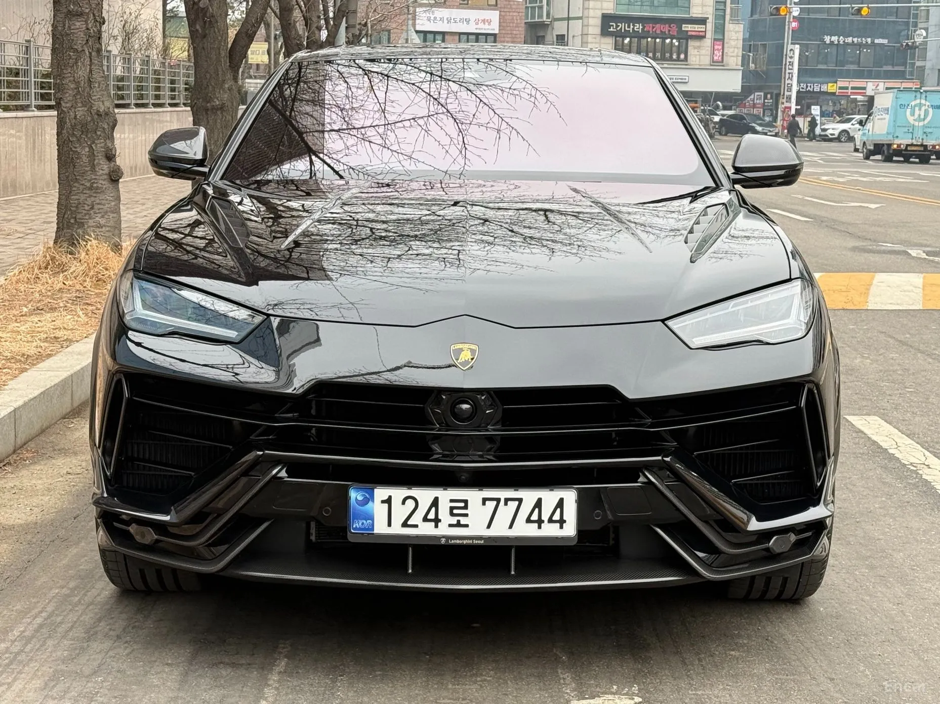 Lamborghini Urus превью 3