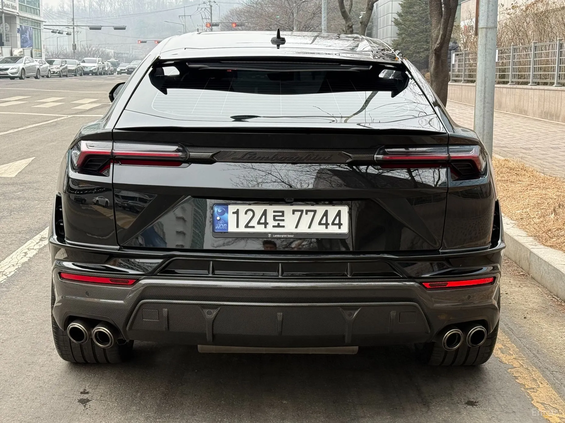 Lamborghini Urus превью 4
