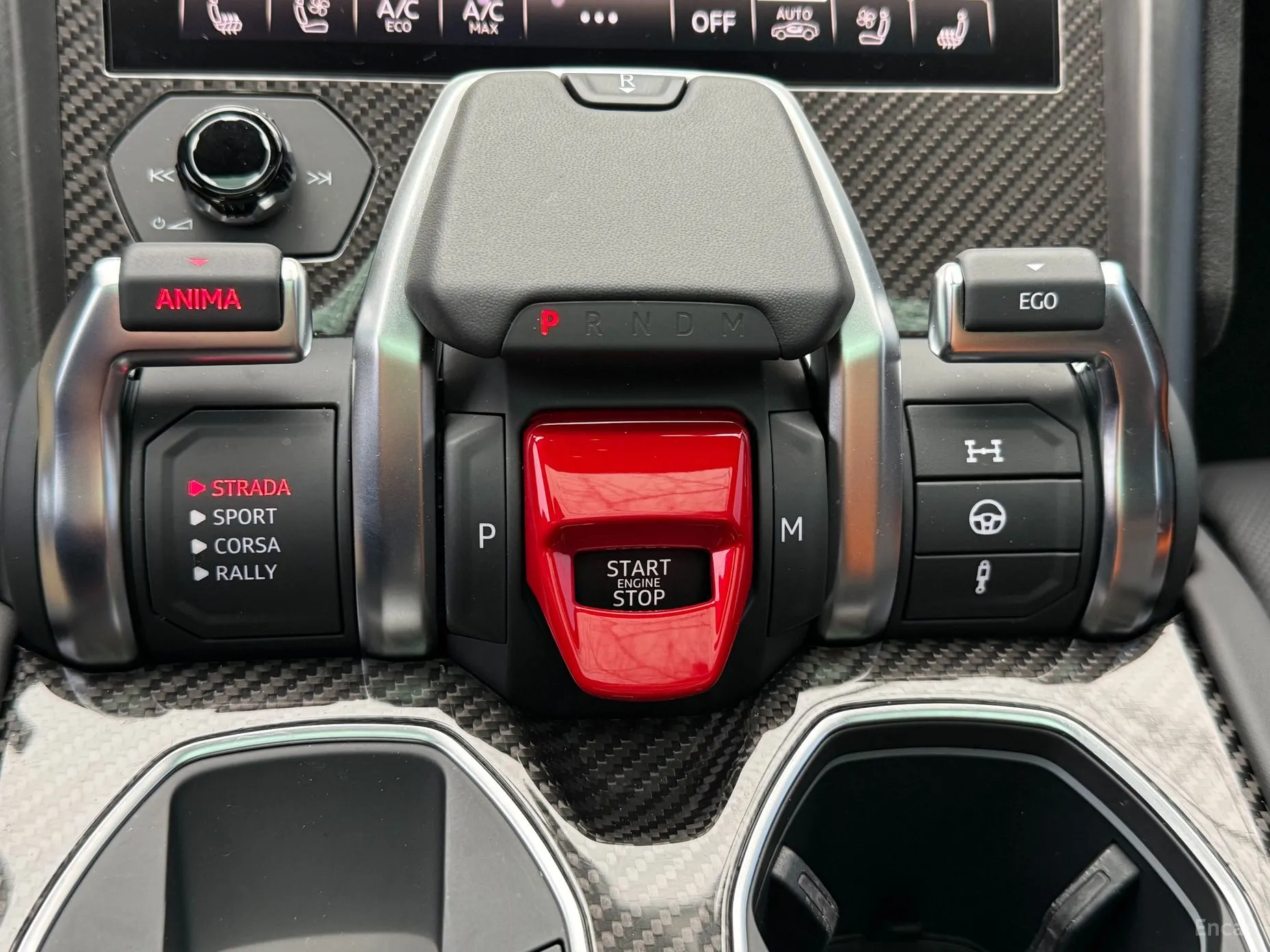 Lamborghini Urus превью 9