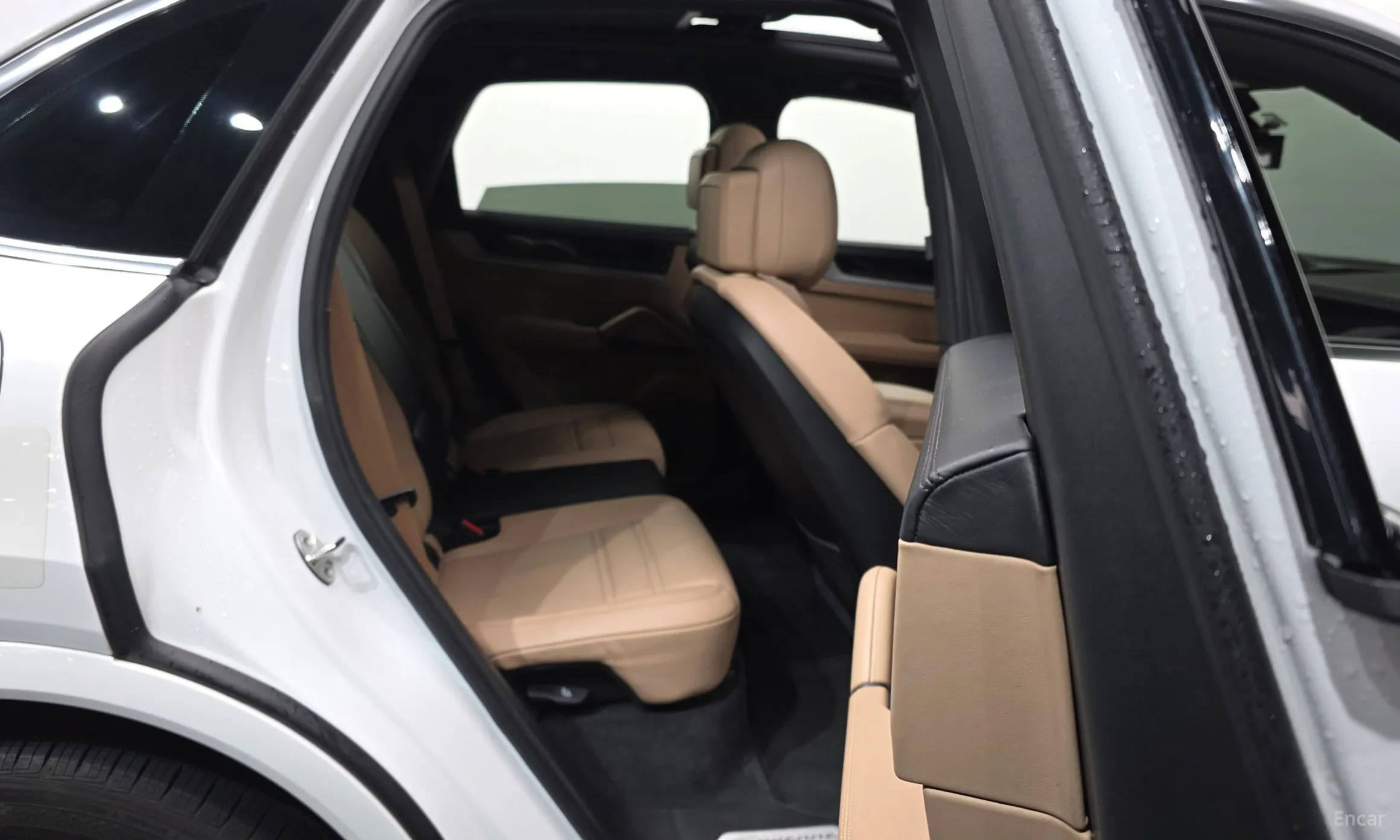 Porsche Cayenne (PO536) превью 12