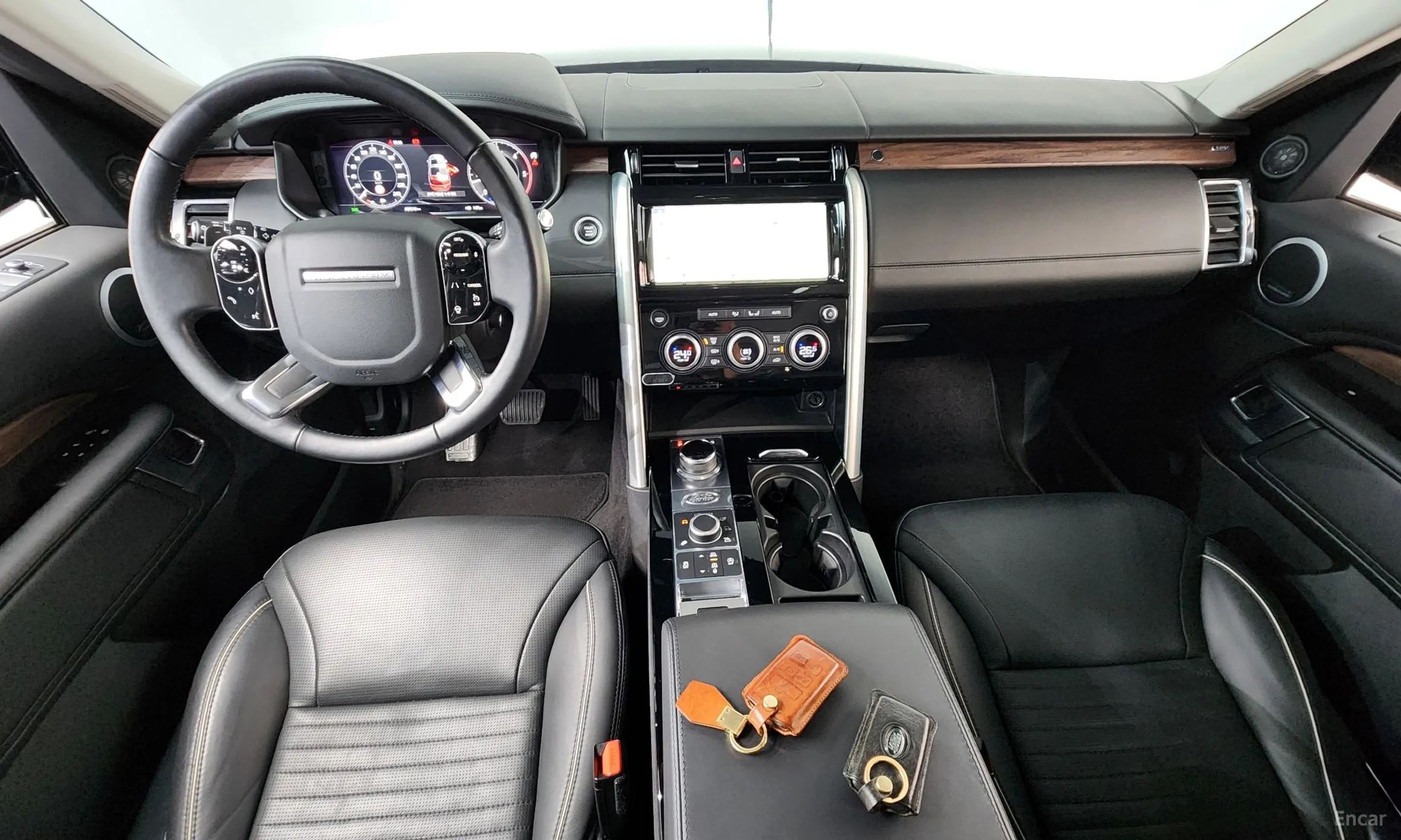 Land Rover Discovery 5 превью 7