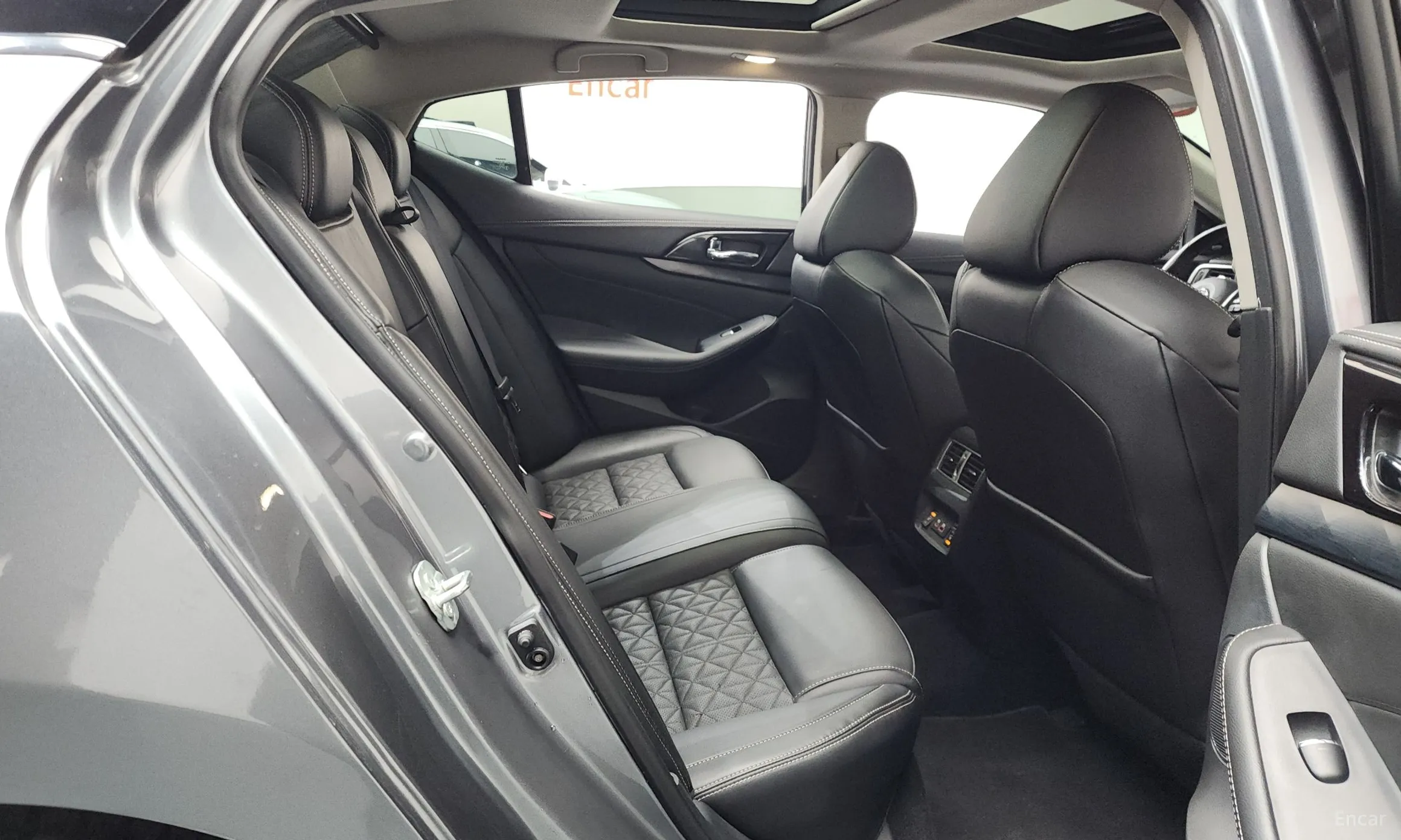 Nissan Maxima (A36) превью 12