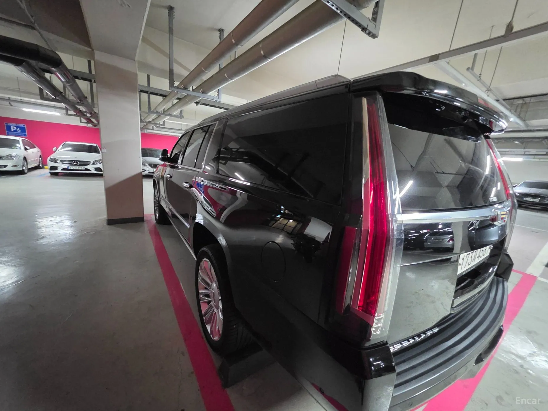 Cadillac Escalade превью 5