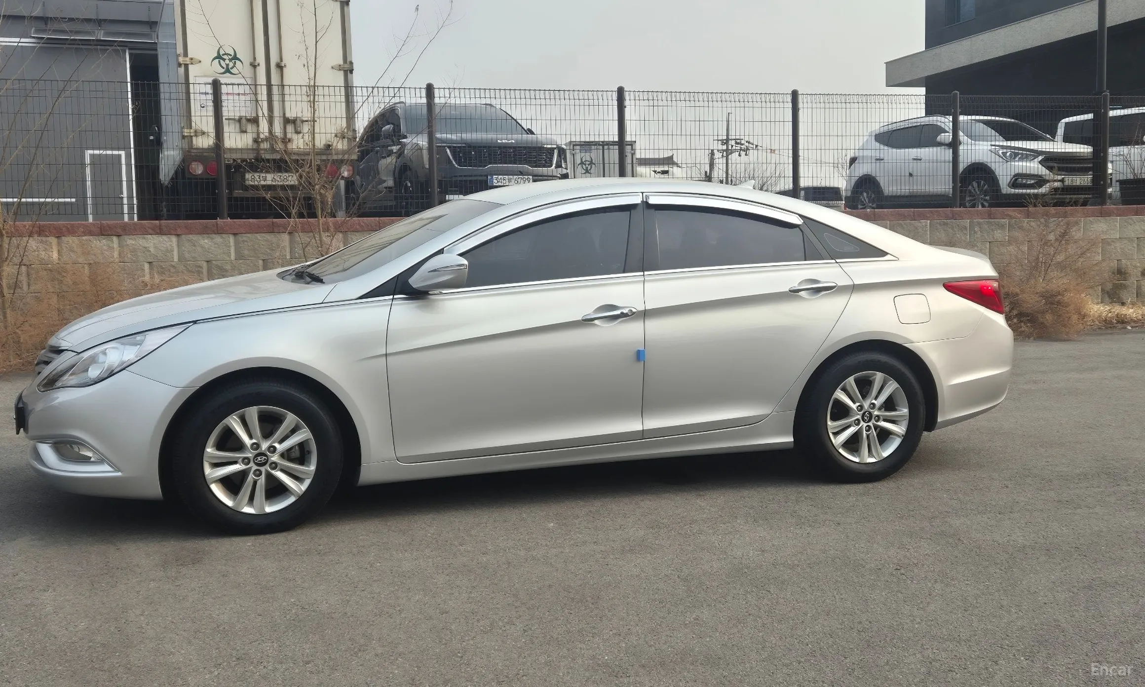Hyundai YF Sonata