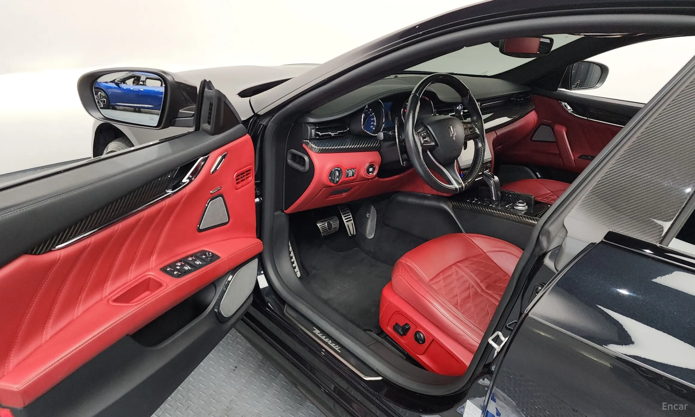 Maserati Quattroporte превью 10