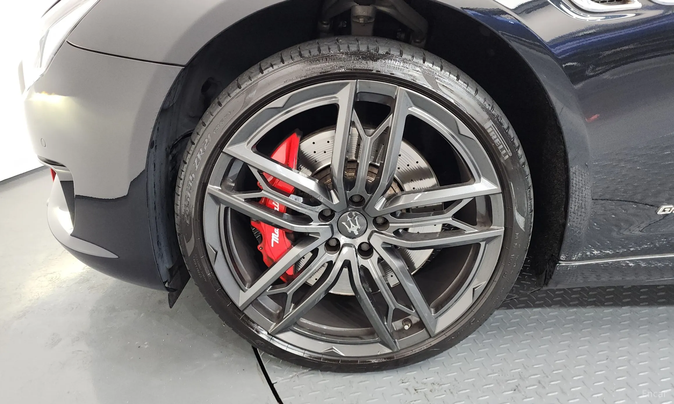 Maserati Quattroporte превью 5