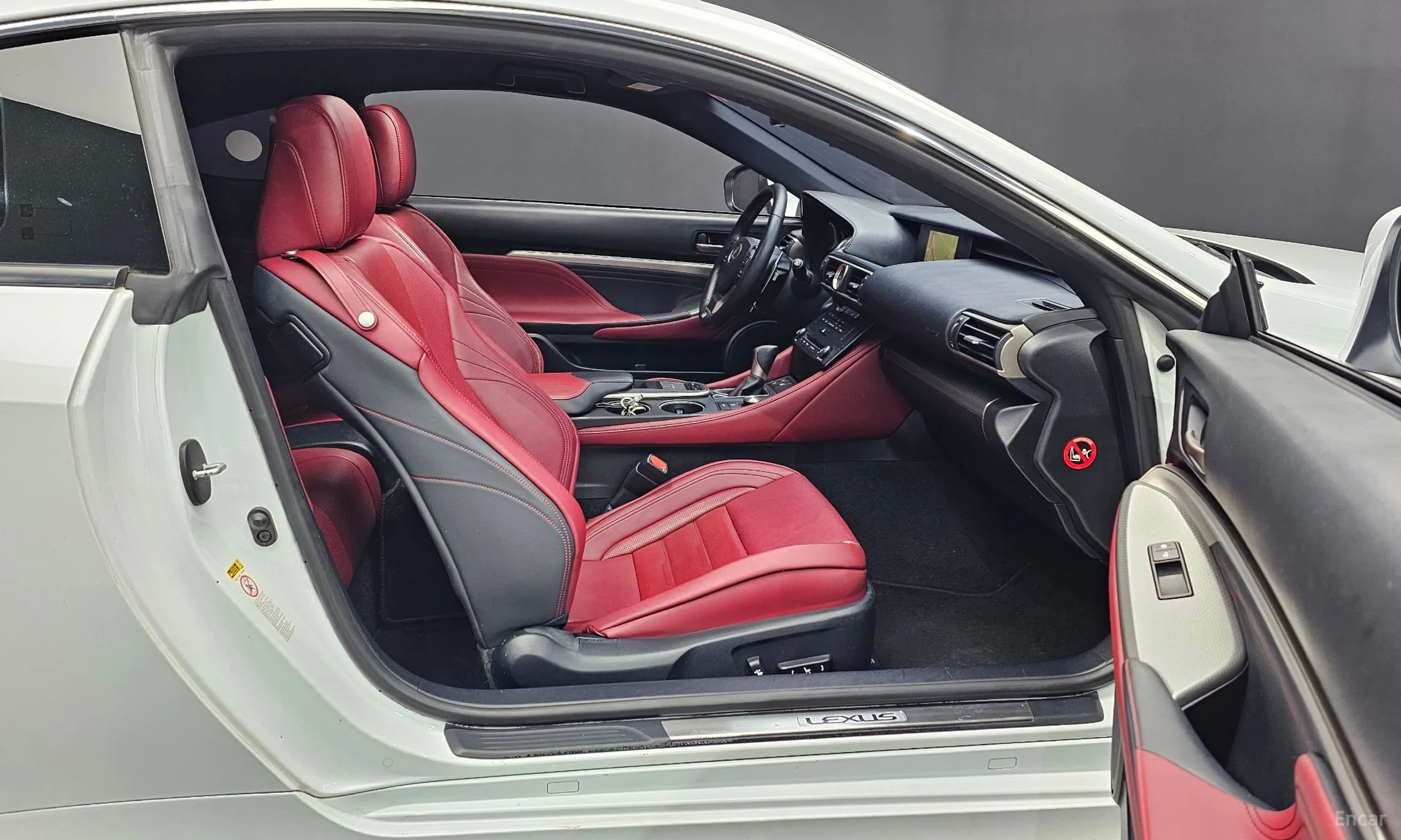 Lexus RC350 превью 11