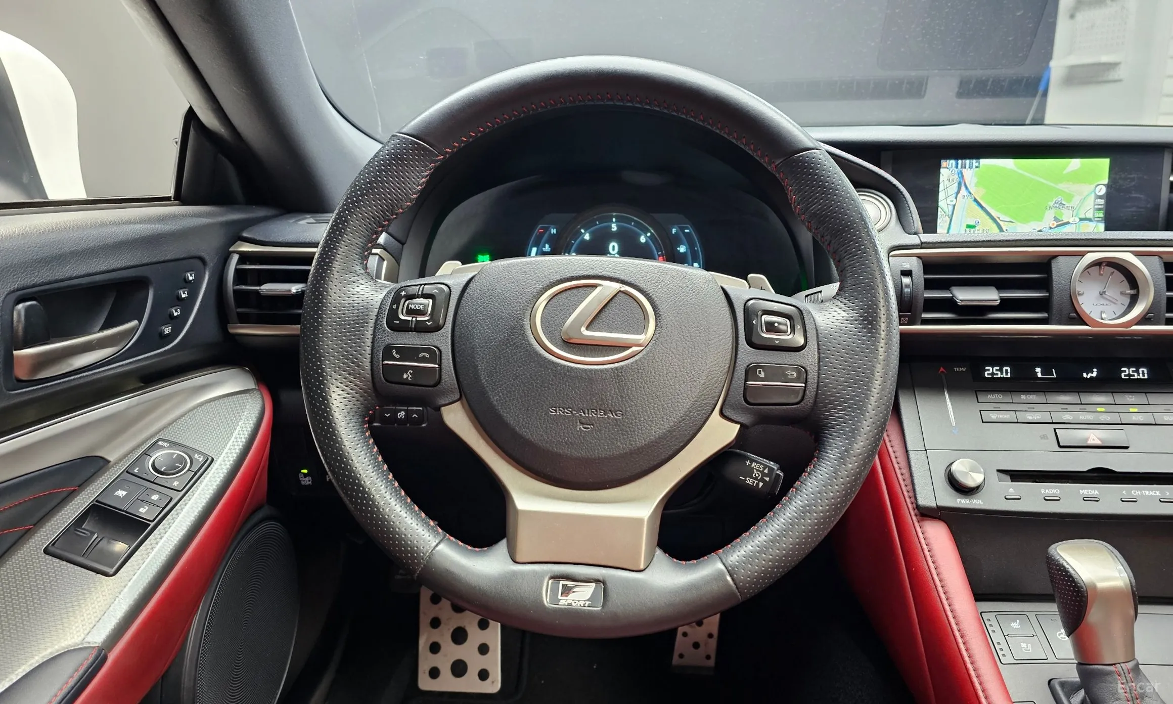 Lexus RC350 превью 13