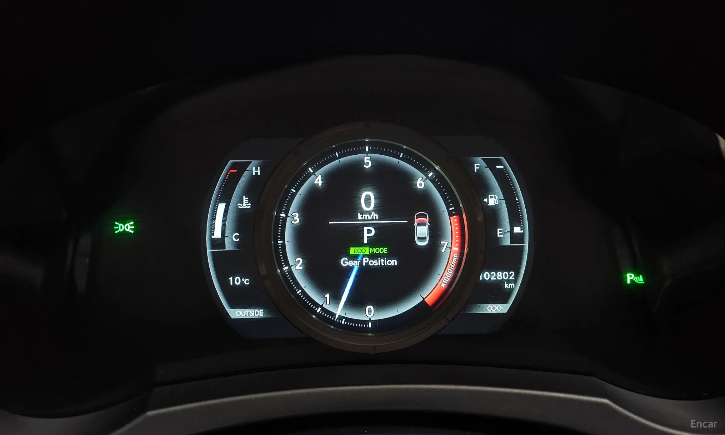 Lexus RC350 превью 8