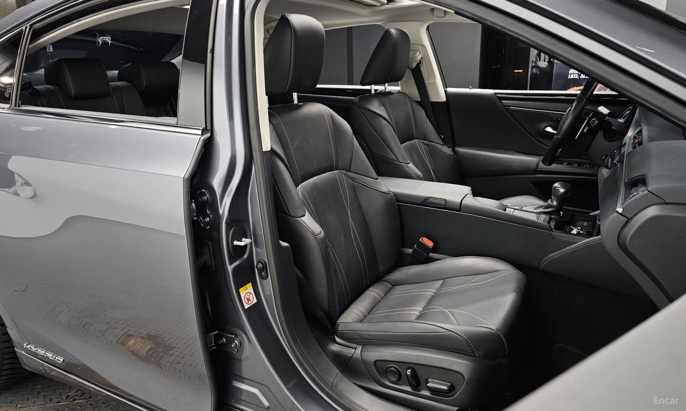 Lexus ES300h 7th Generation превью 10